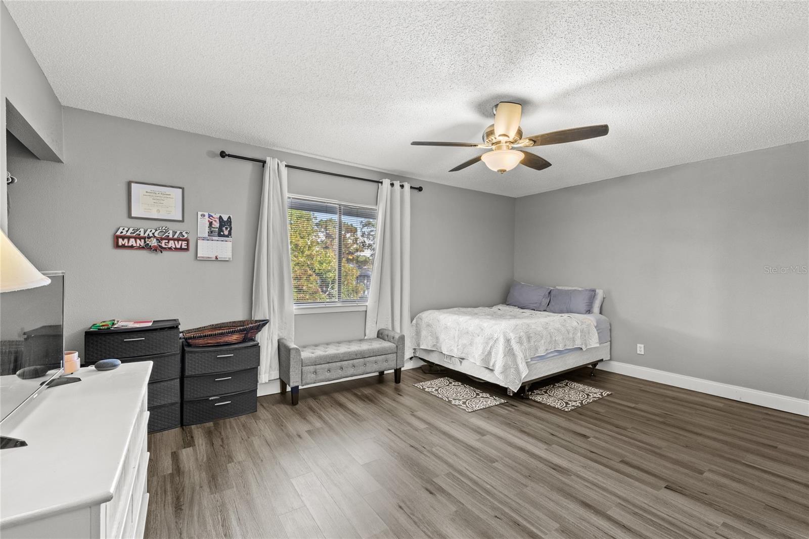 Image 15 of 27 For 707 Saint Matthew Circle