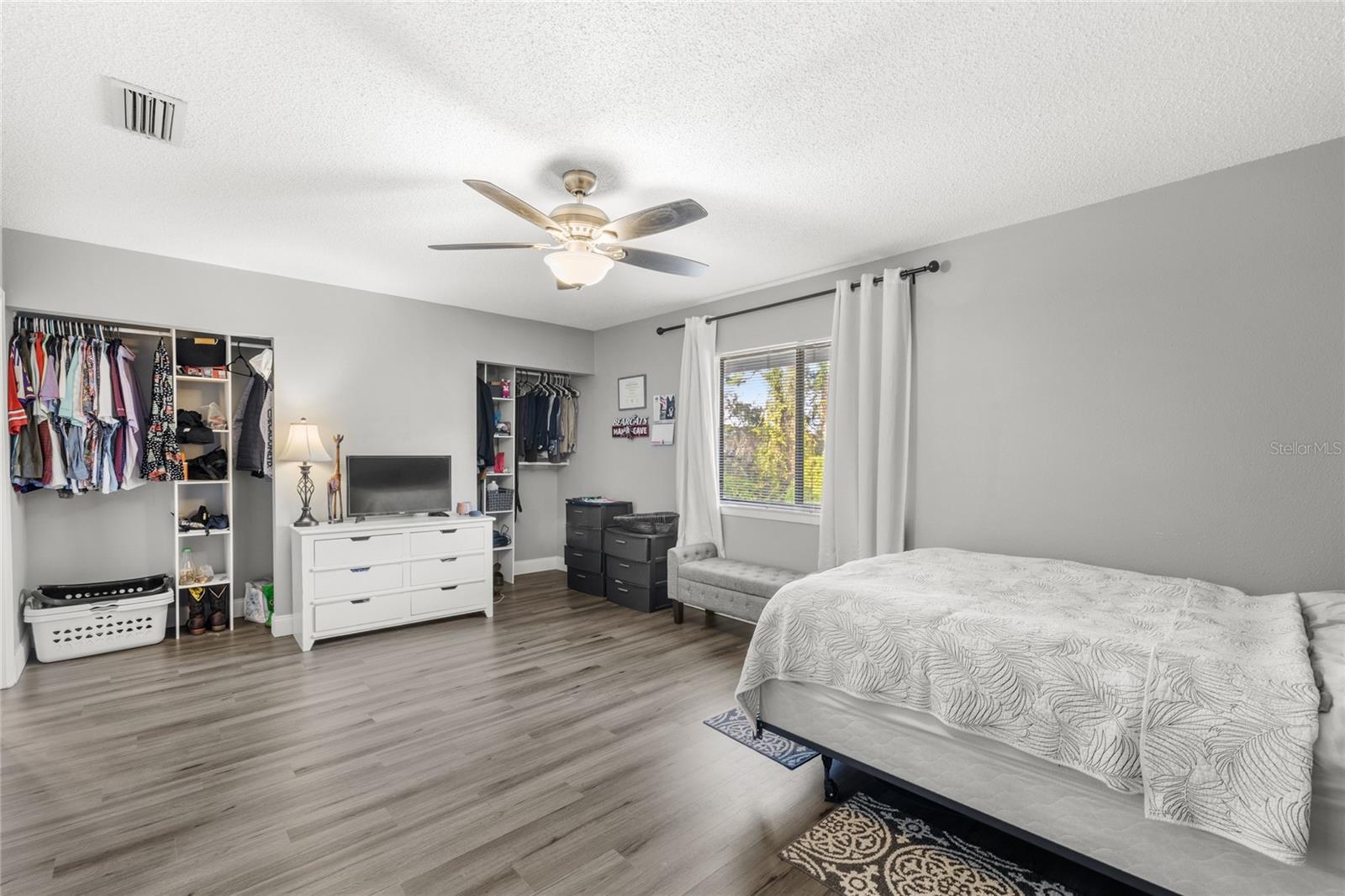 Image 16 of 27 For 707 Saint Matthew Circle