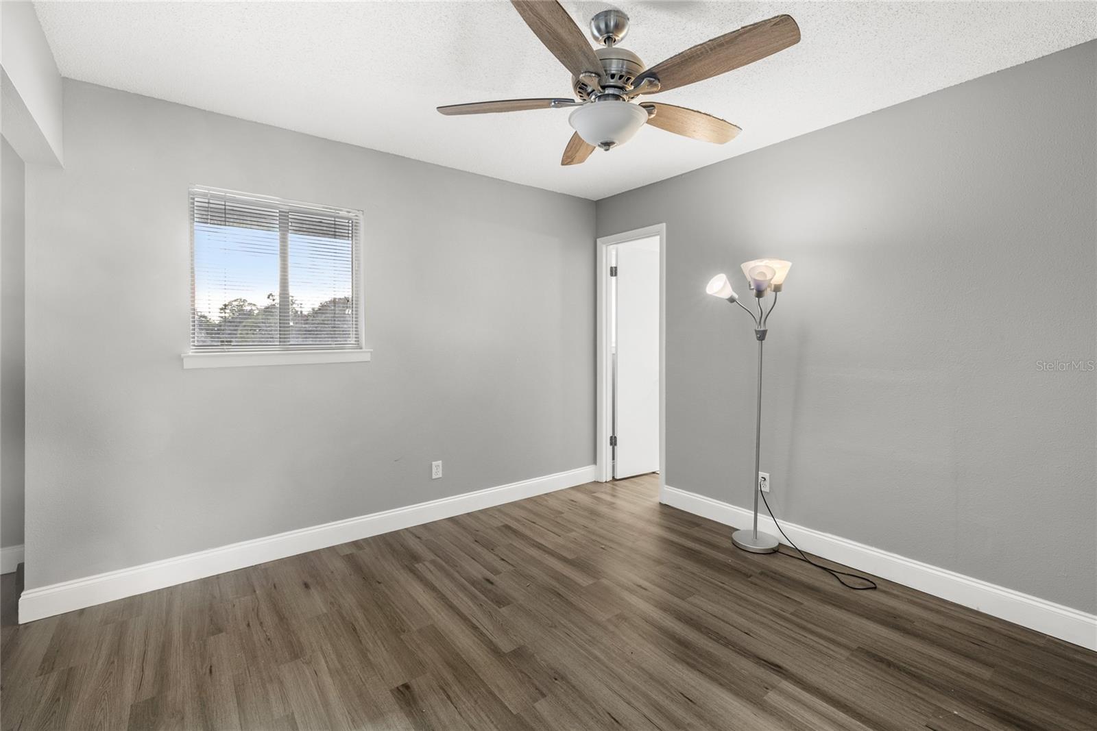 Image 19 of 27 For 707 Saint Matthew Circle