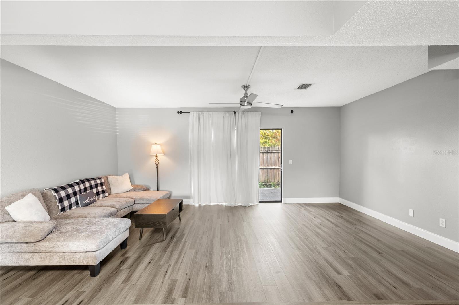 Image 6 of 27 For 707 Saint Matthew Circle