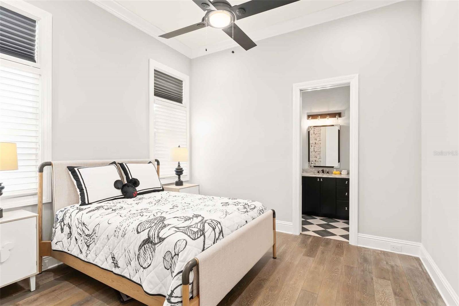 Image 47 of 72 For 10012 Hyperion Lane