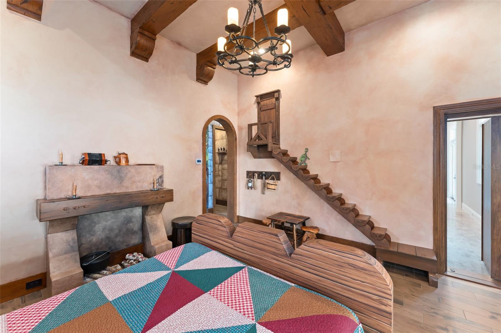 Image 55 of 72 For 10012 Hyperion Lane