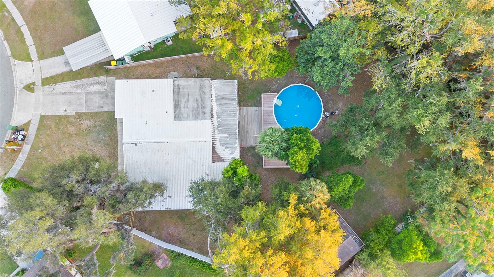 Image 4 of 39 For 1505 Floradel Avenue