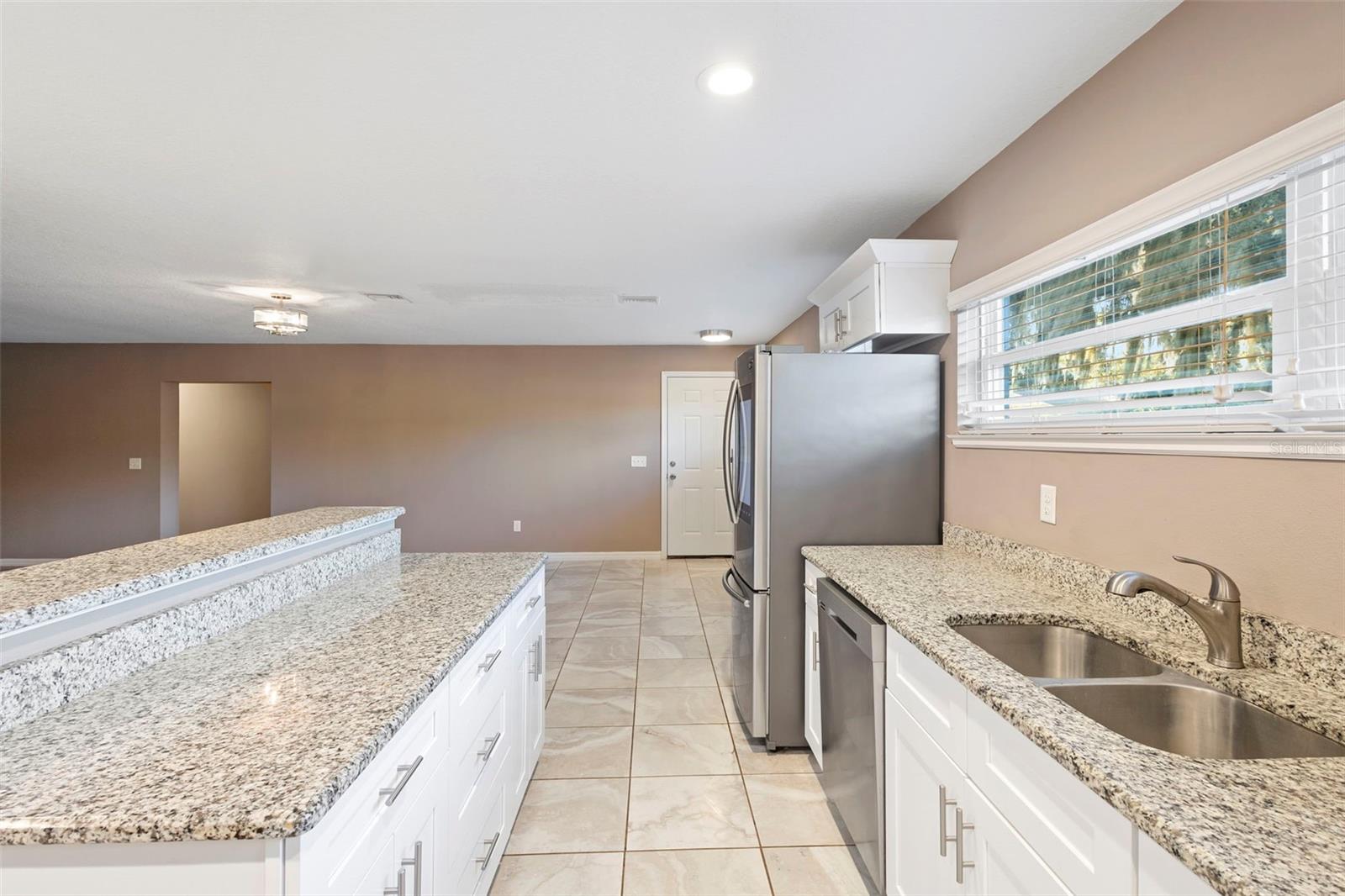 Image 9 of 39 For 1505 Floradel Avenue