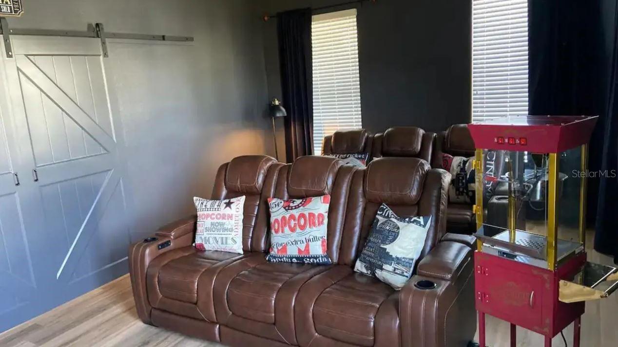 Image 11 of 30 For 2676 Calistoga Avenue