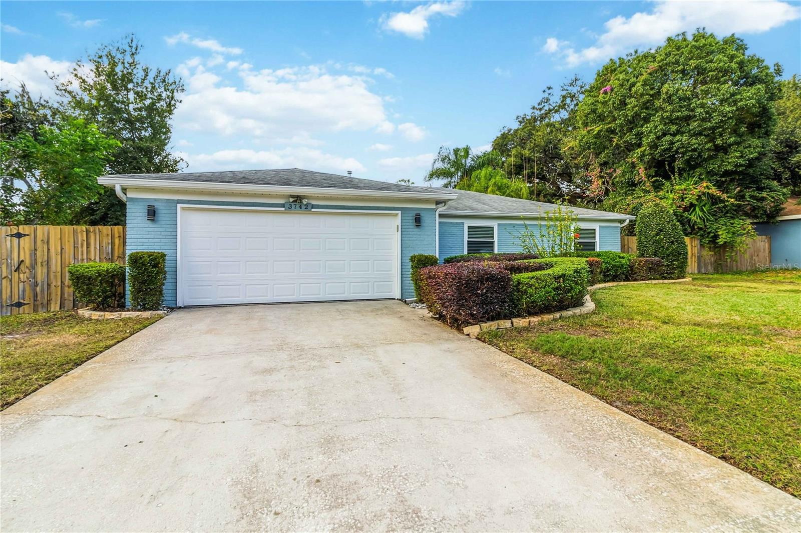 Image 3 of 32 For 3742 Sutters Mill Circle