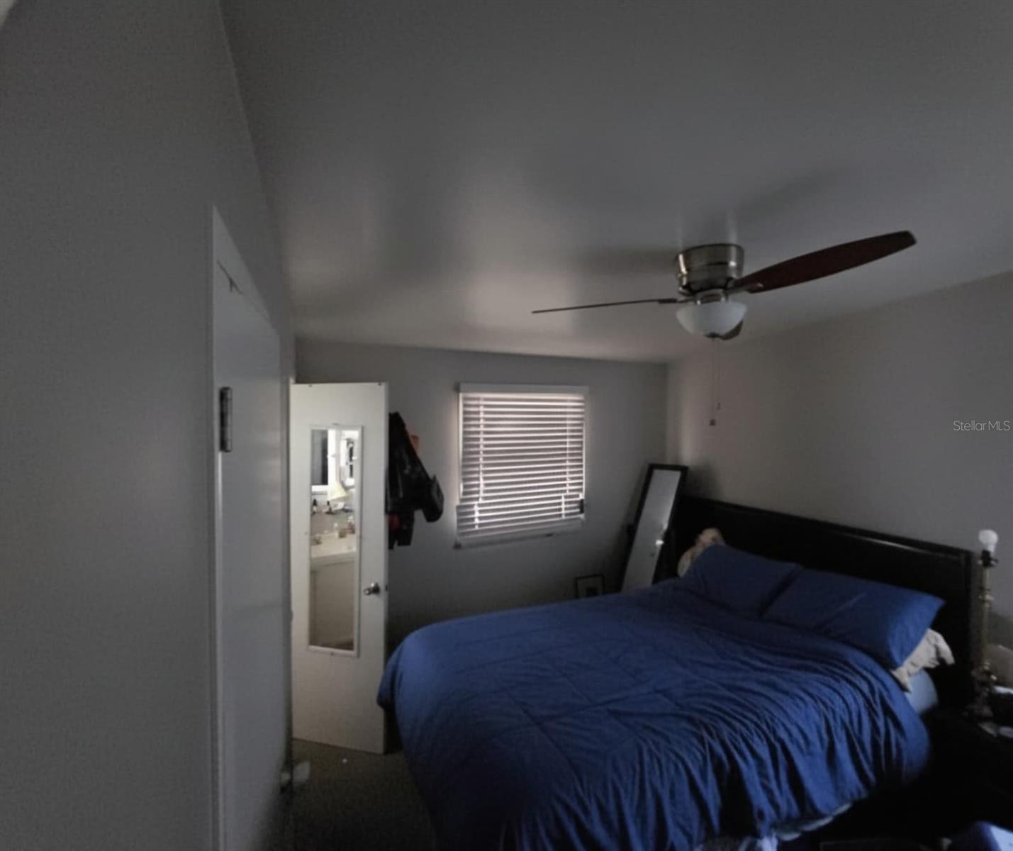 Image 13 of 16 For 899 Lormann Circle