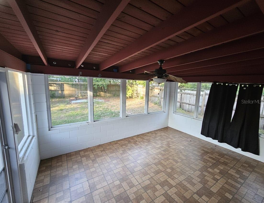 Image 6 of 16 For 899 Lormann Circle