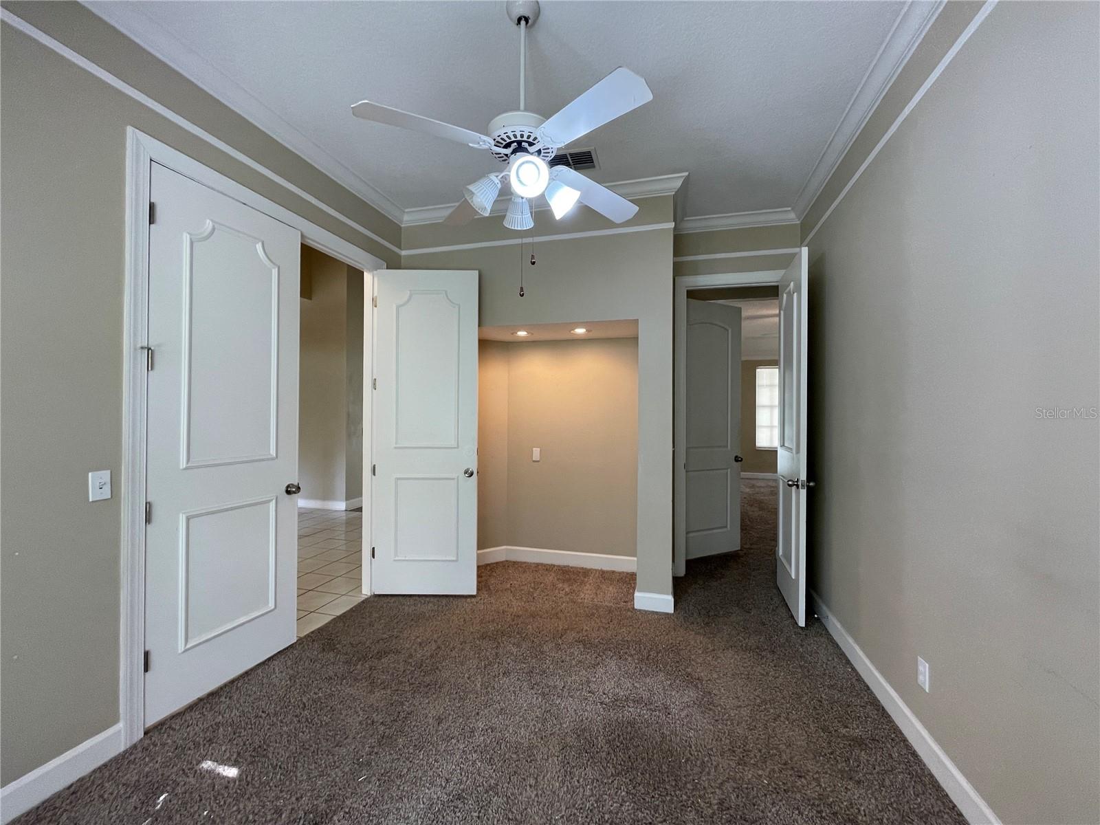 Image 11 of 17 For 4706 Kinross Court