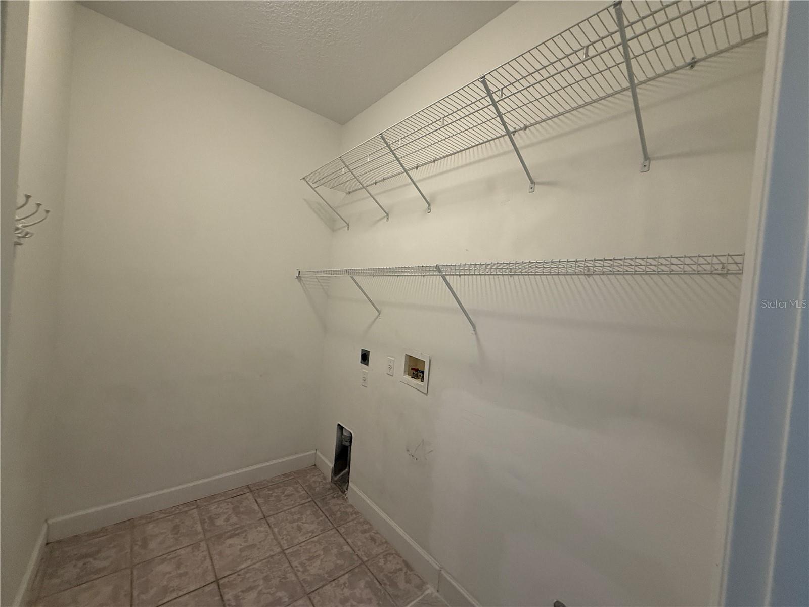 Image 20 of 26 For 11102 Hyacinth Place