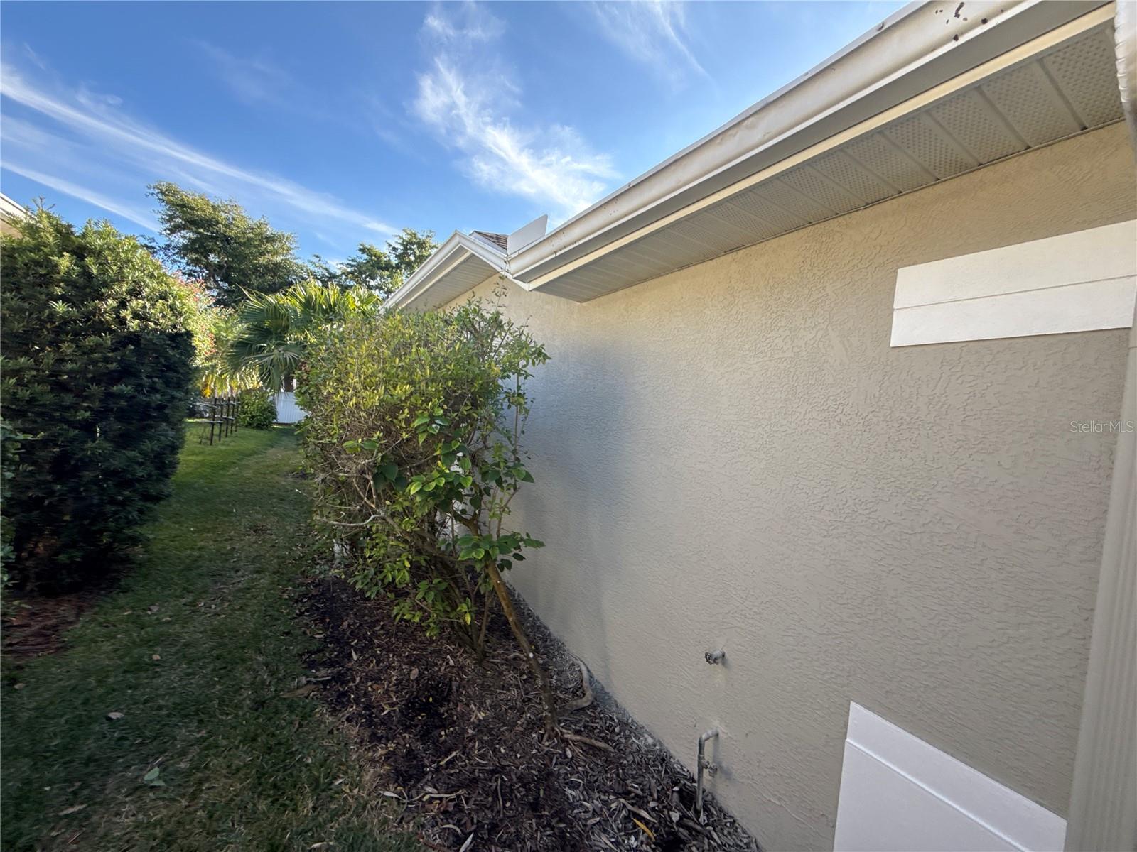 Image 5 of 26 For 11102 Hyacinth Place