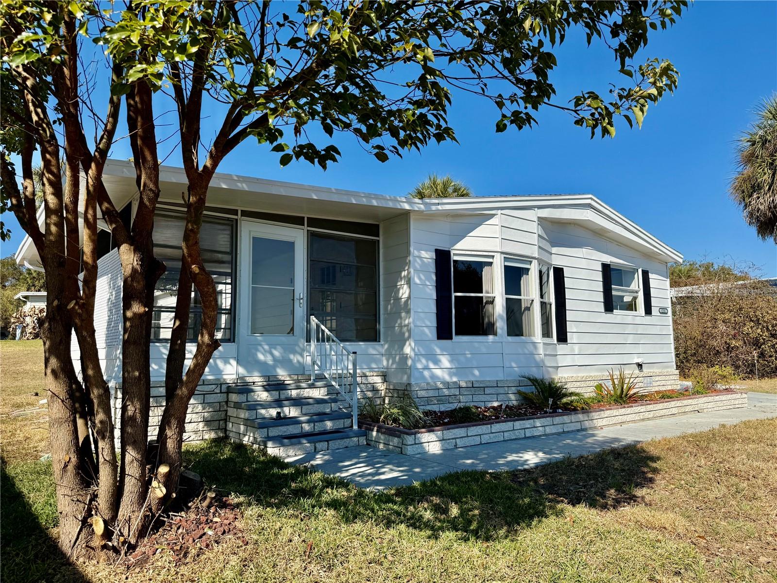 Image 10 of 81 For 3781 Cohen Drive 724