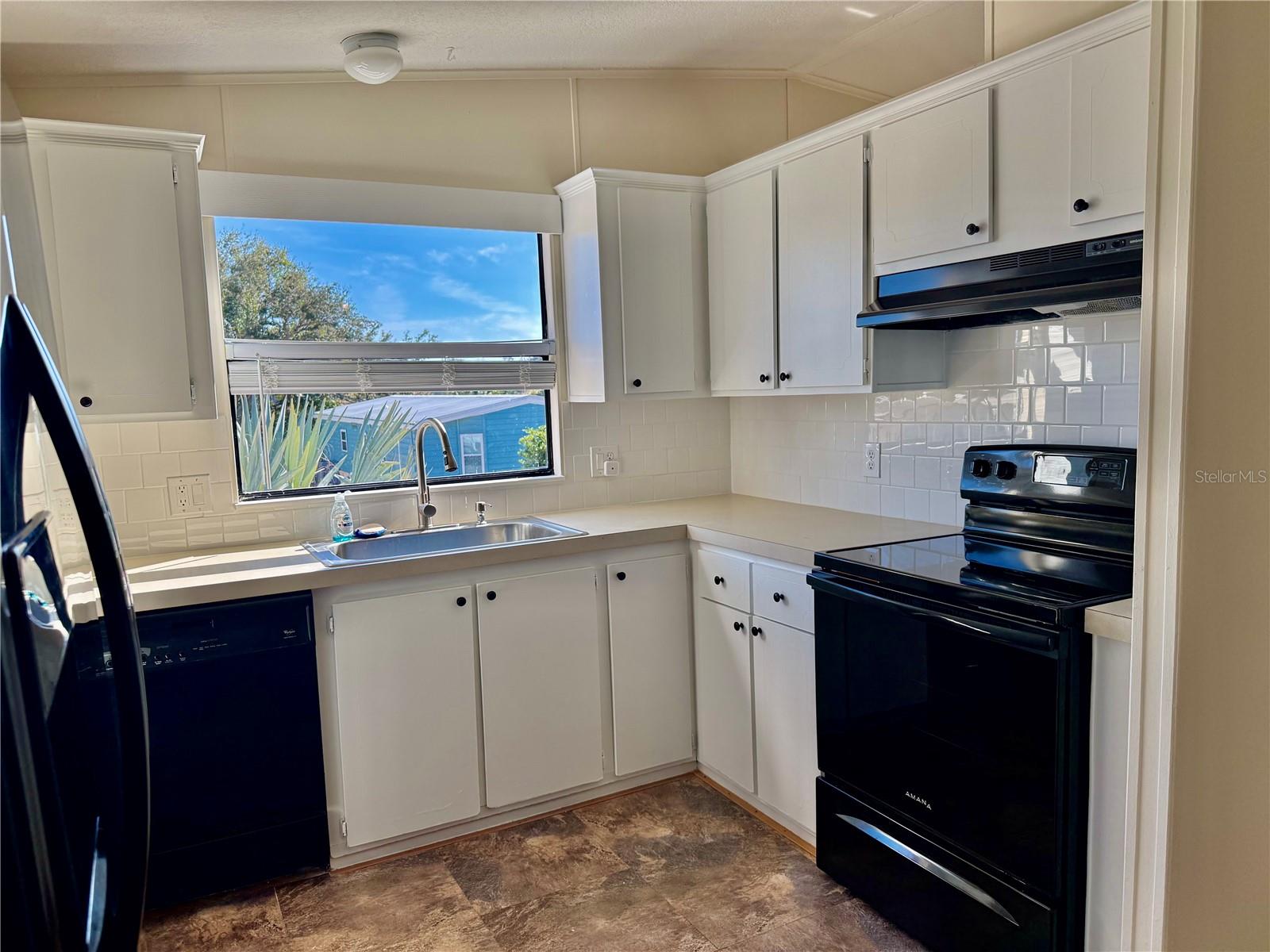 Image 13 of 81 For 3781 Cohen Drive 724