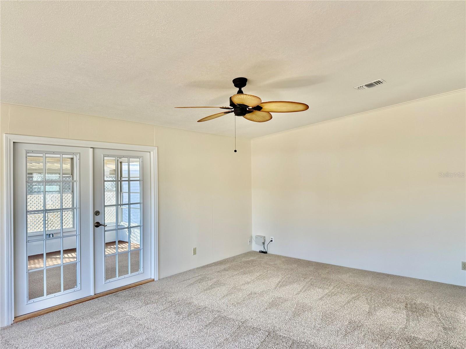 Image 19 of 81 For 3781 Cohen Drive 724