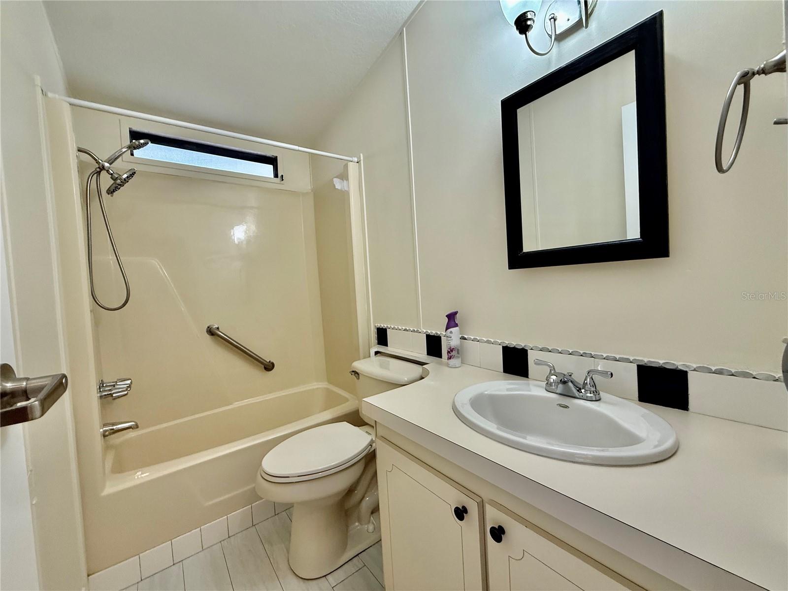 Image 25 of 81 For 3781 Cohen Drive 724