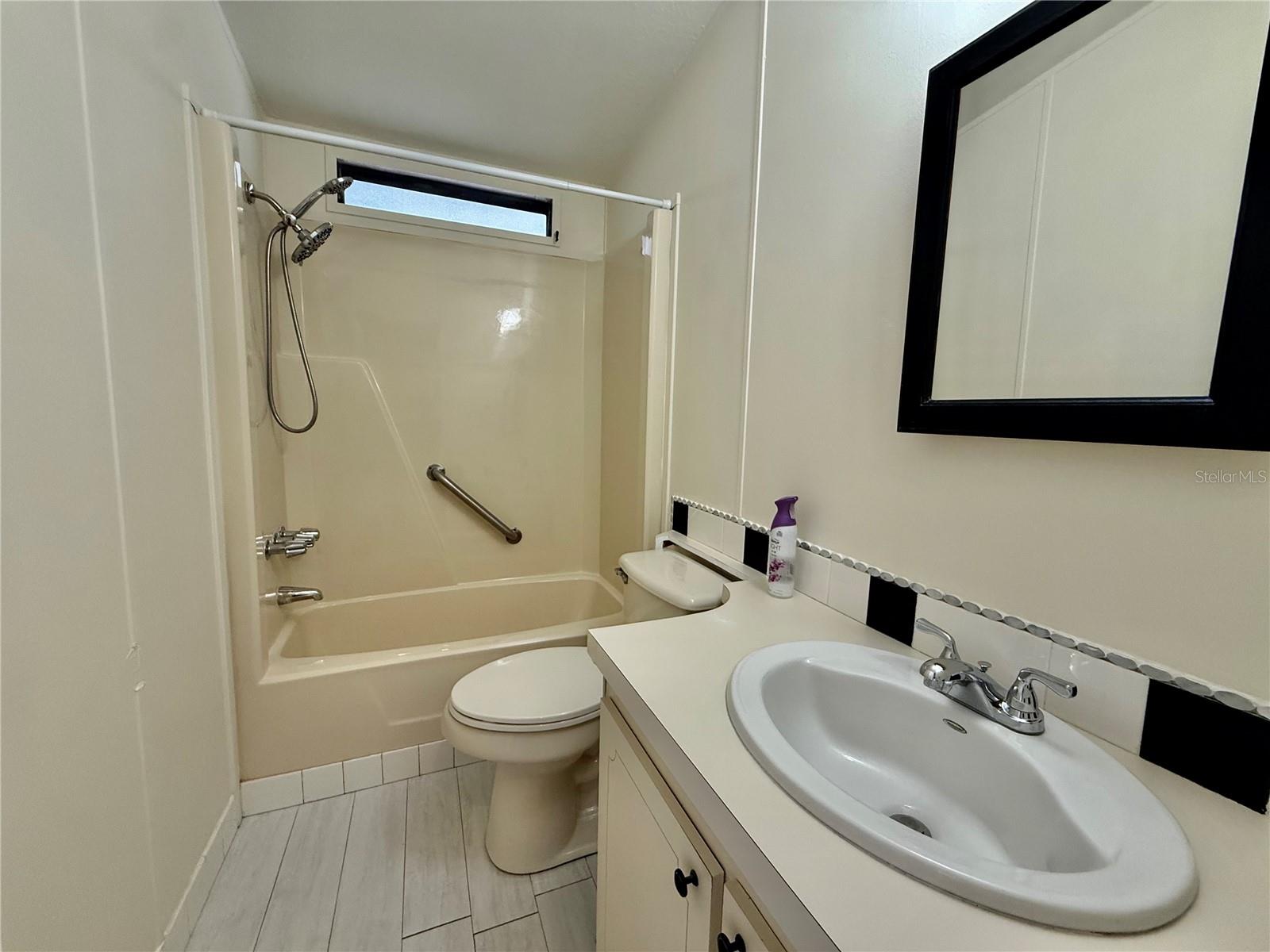 Image 26 of 81 For 3781 Cohen Drive 724