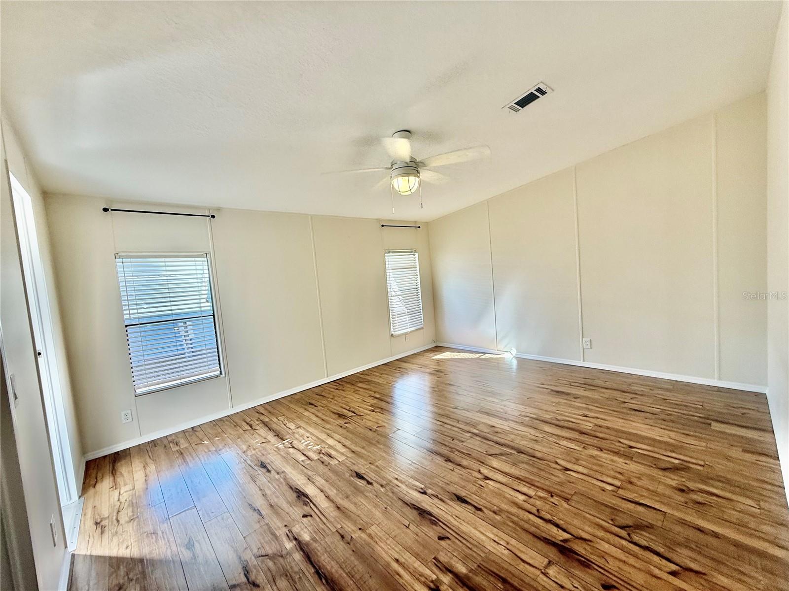 Image 30 of 81 For 3781 Cohen Drive 724