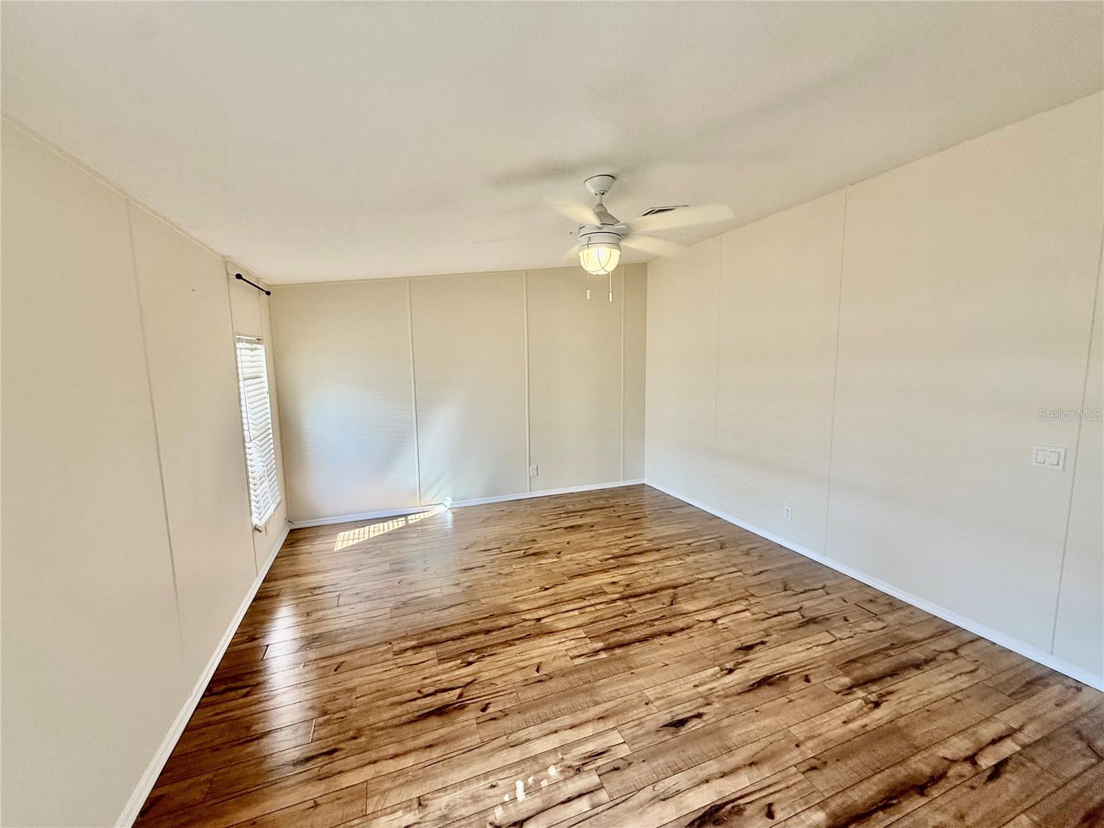 Image 33 of 81 For 3781 Cohen Drive 724