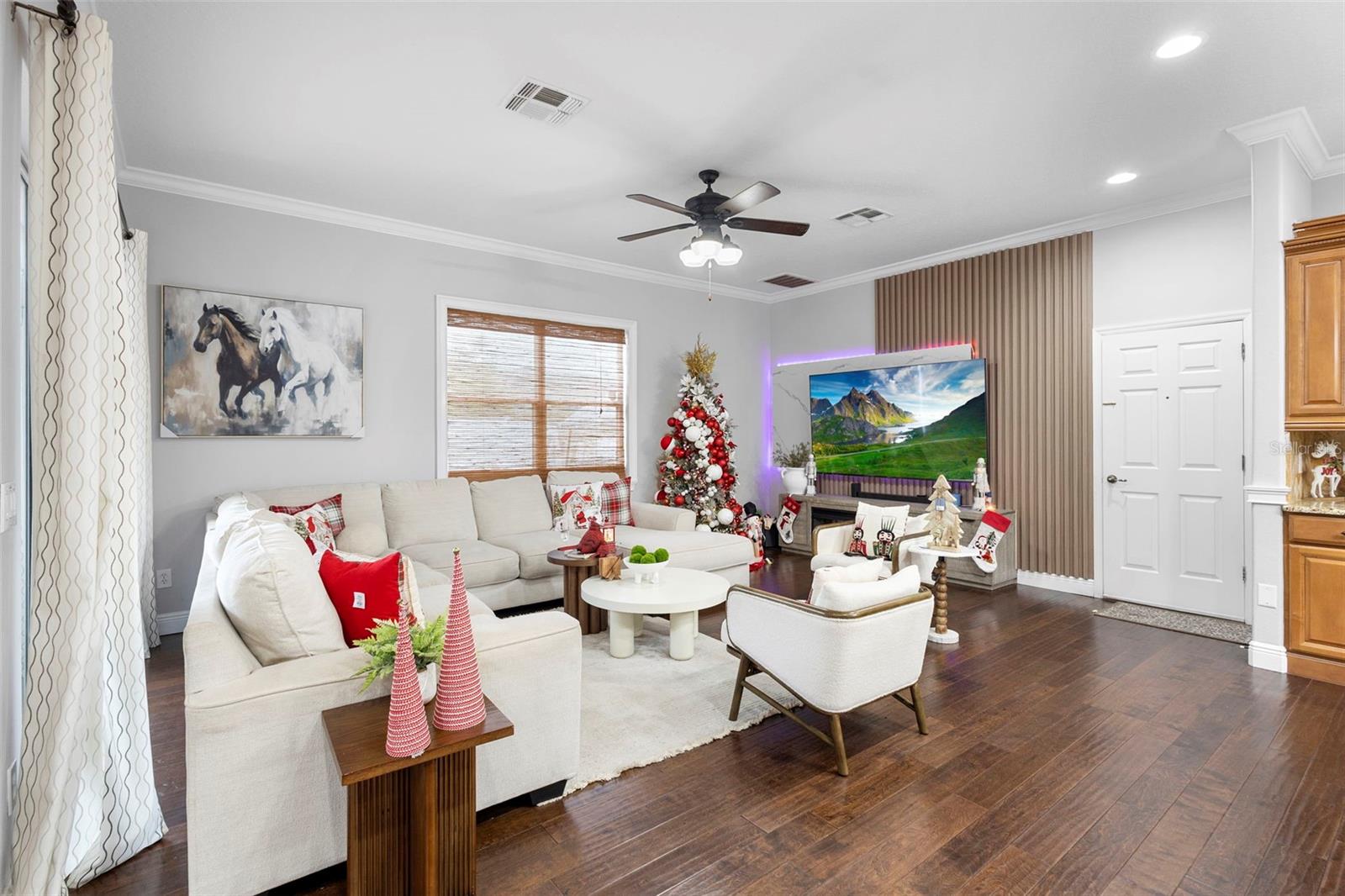 Image 13 of 67 For 626 Palio Court