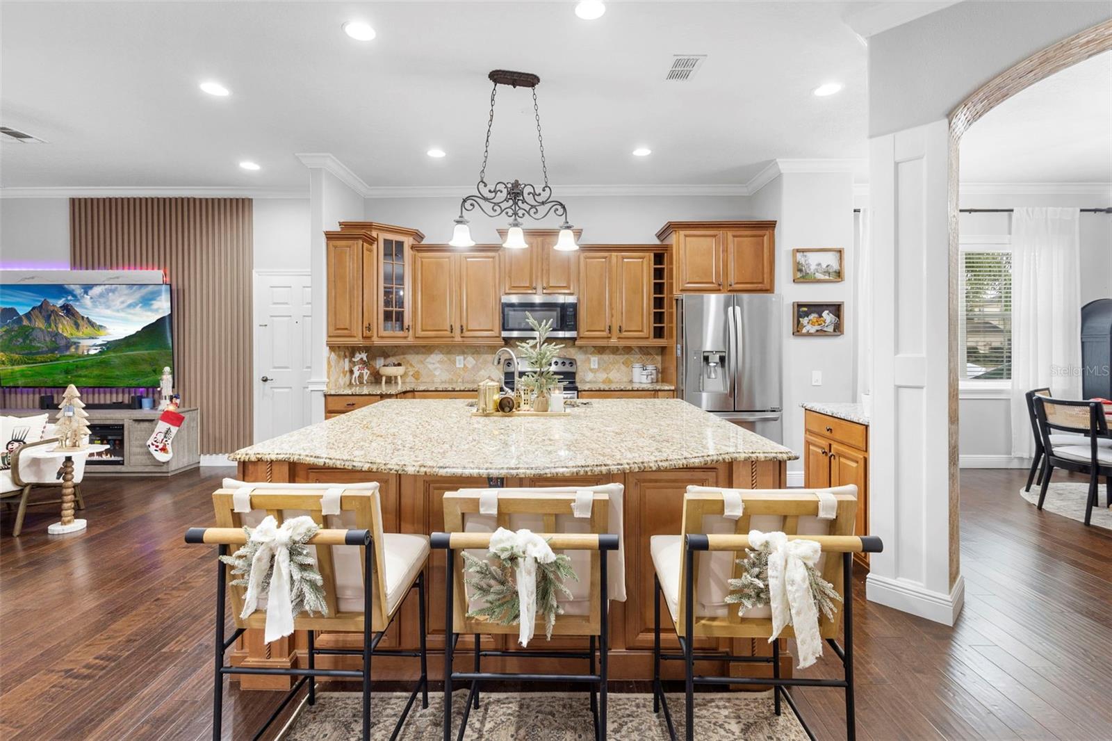 Image 19 of 67 For 626 Palio Court