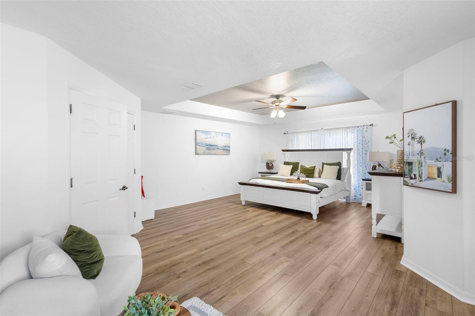 Image 33 of 67 For 626 Palio Court