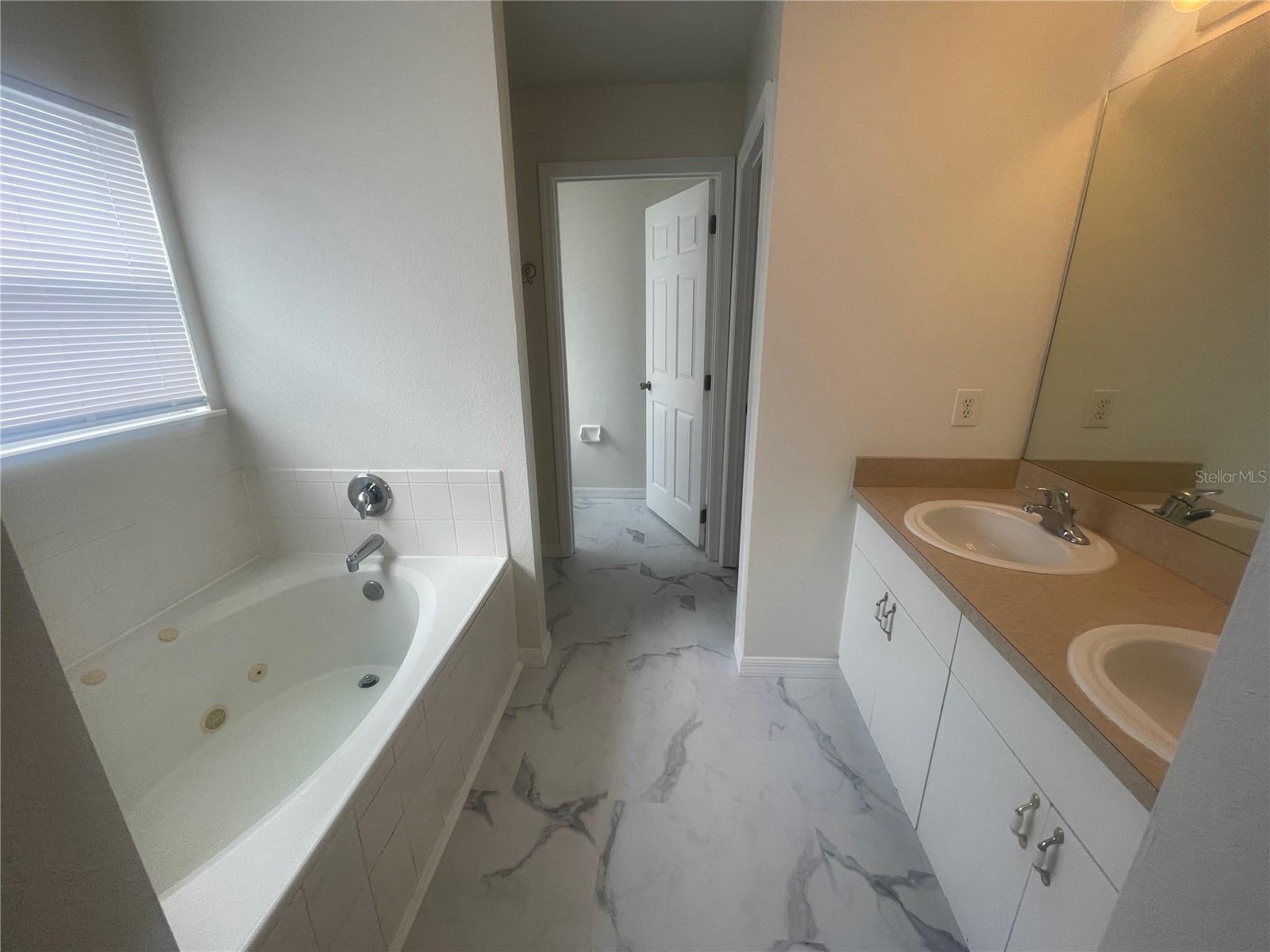 Image 15 of 26 For 24 Sawfish Court