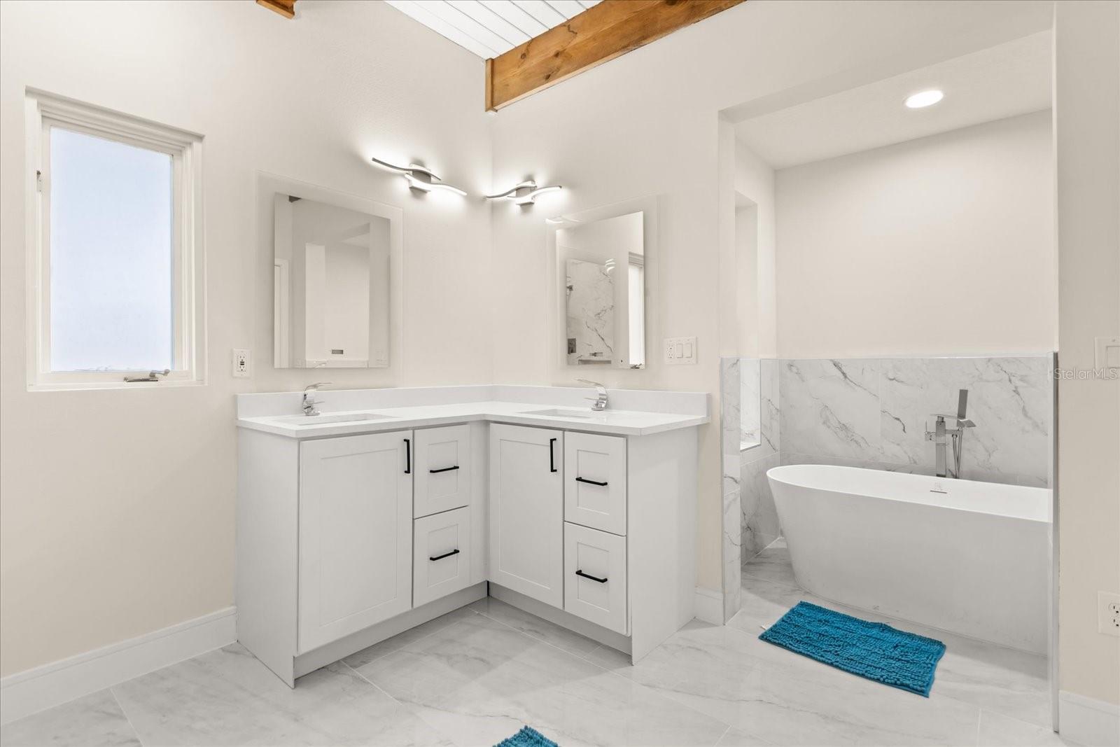 Image 18 of 45 For 1151 Oakpoint Circle