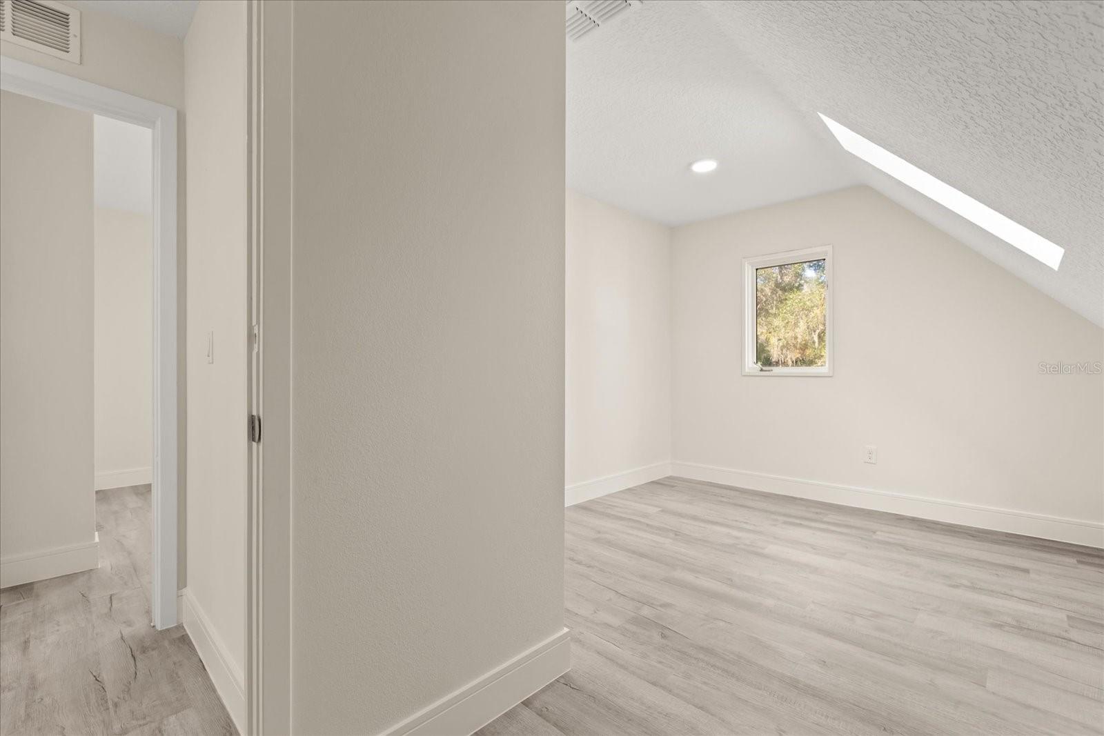 Image 27 of 45 For 1151 Oakpoint Circle