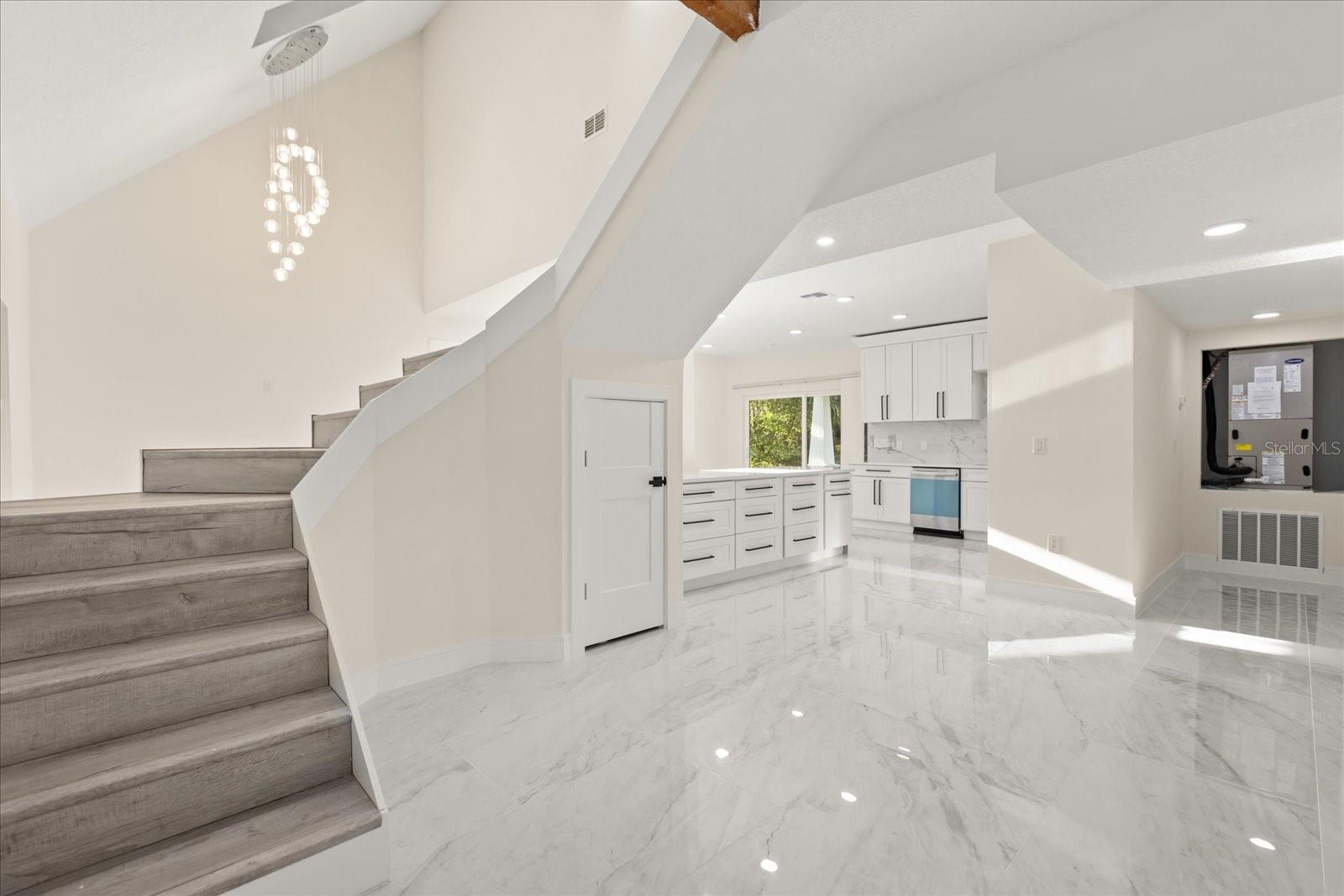 Image 6 of 45 For 1151 Oakpoint Circle