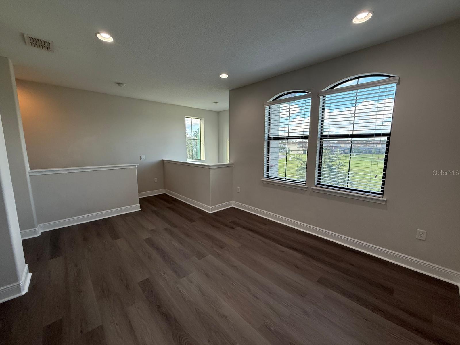 Image 15 of 22 For 165 Mitchells Manor