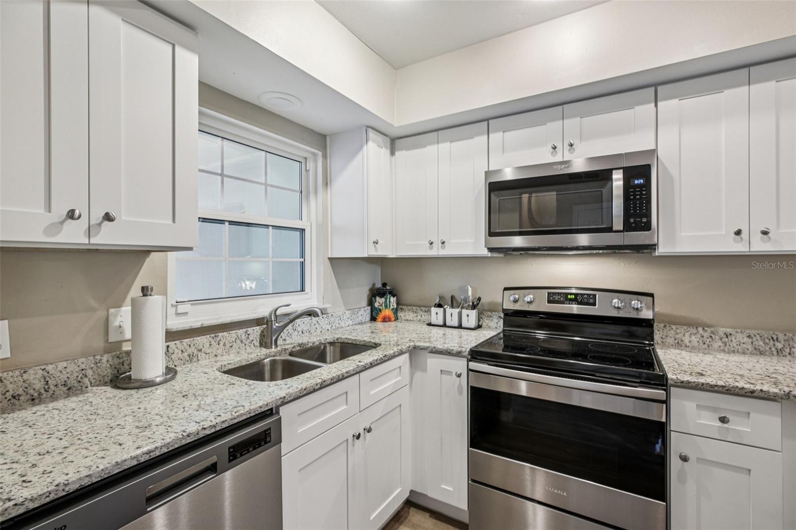 Image 10 of 24 For 112 Primrose Drive