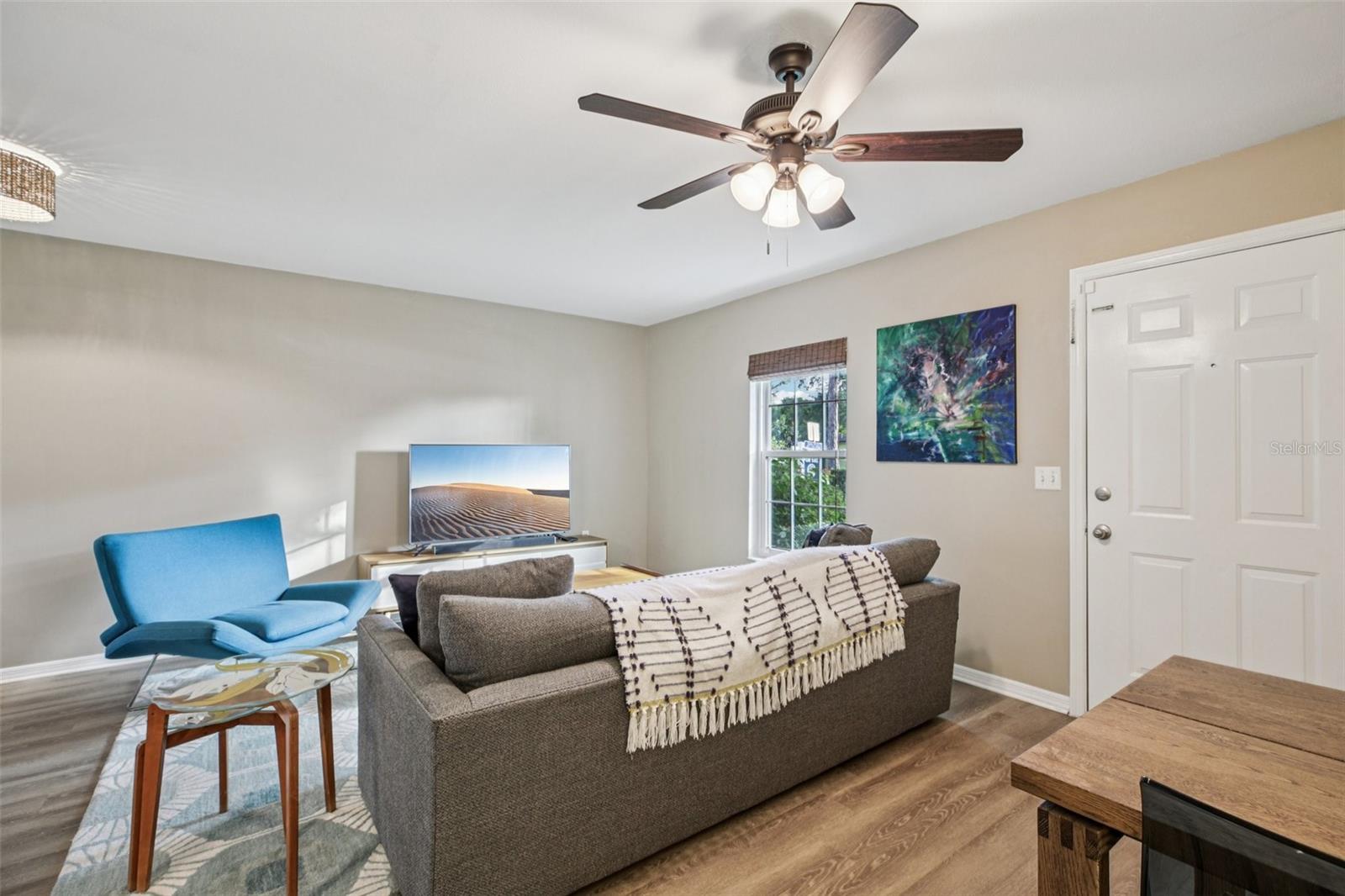 Image 6 of 24 For 112 Primrose Drive