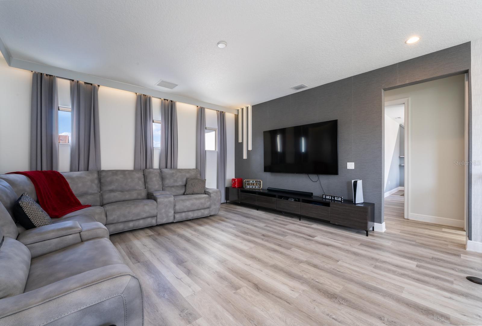 Image 29 of 58 For 15859 Shorebird Lane