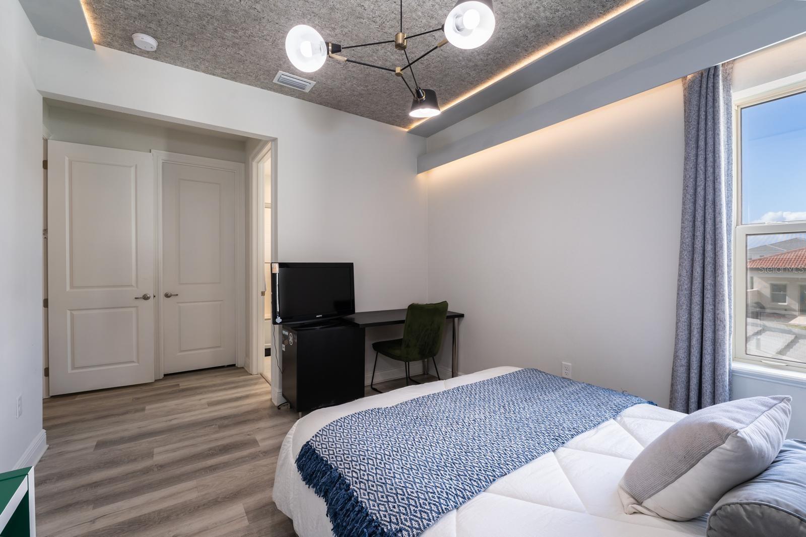 Image 38 of 58 For 15859 Shorebird Lane