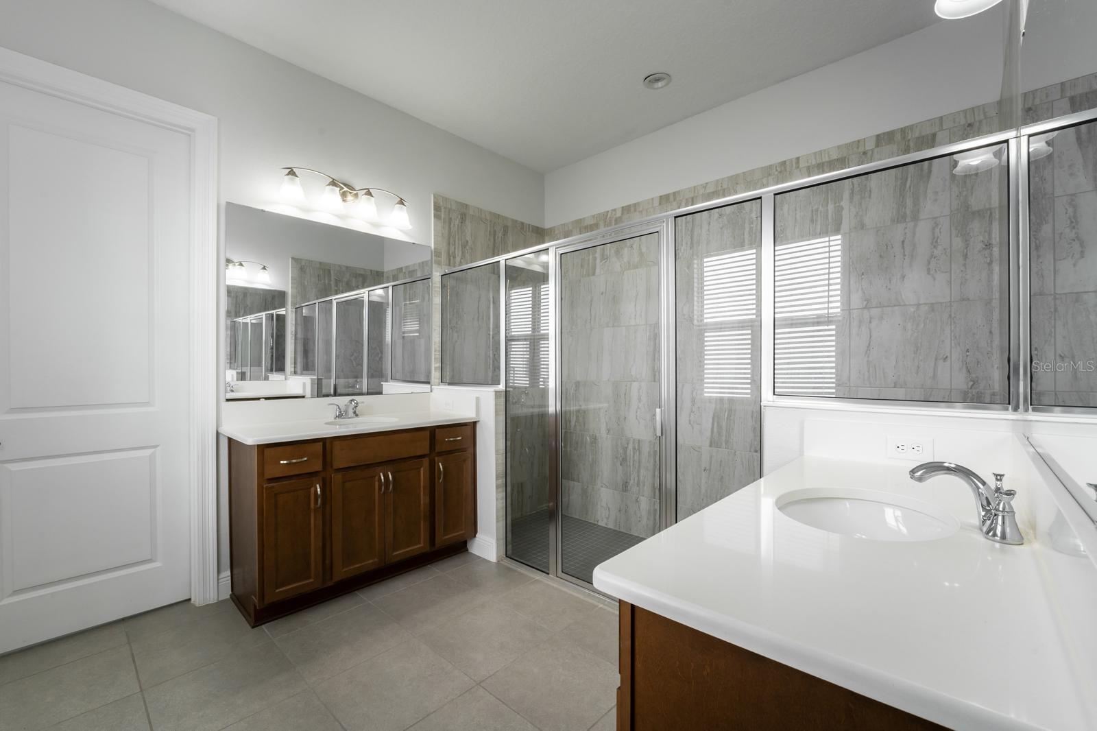 Image 40 of 58 For 15859 Shorebird Lane