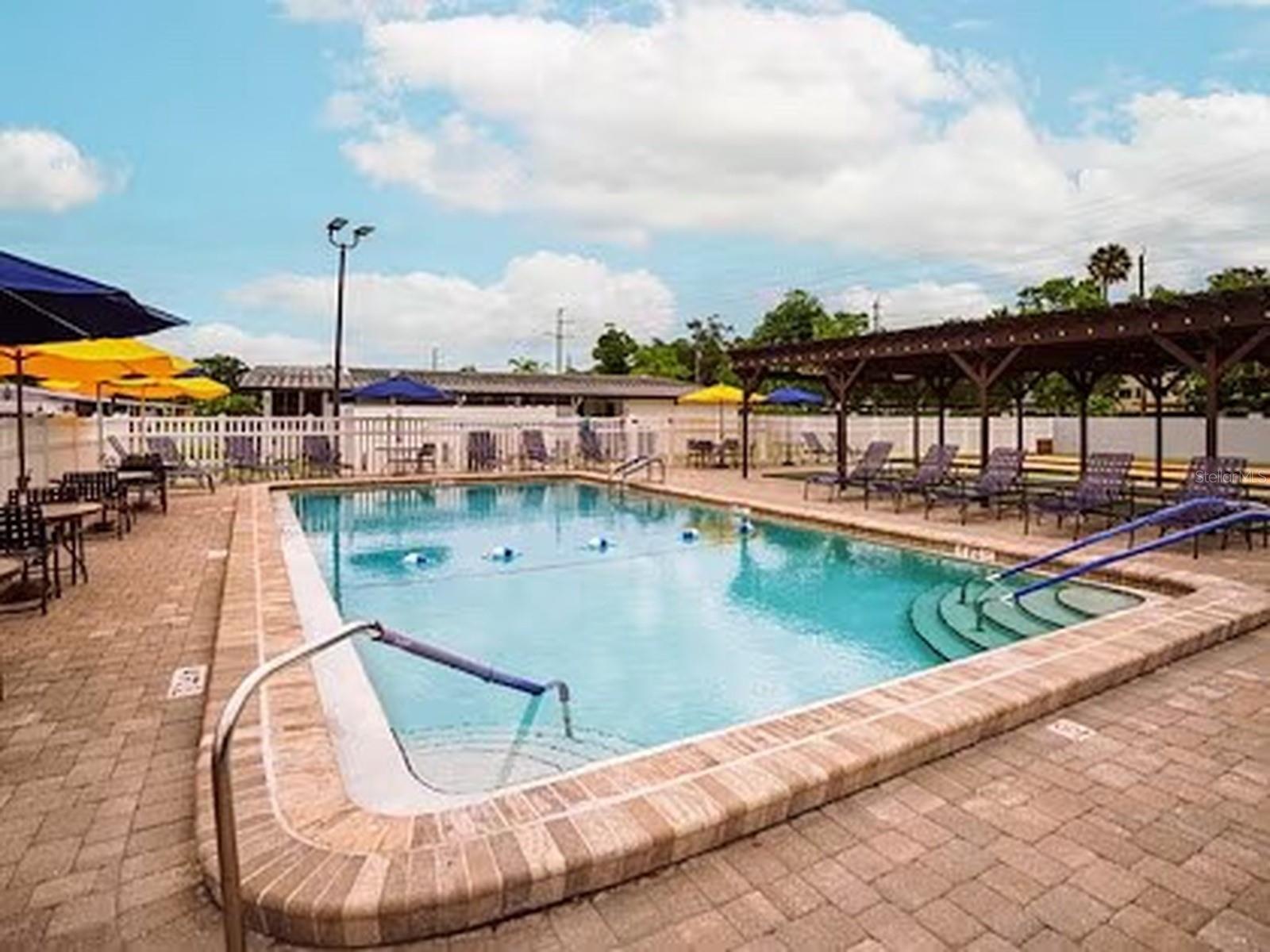 Image 29 of 34 For 1000 Walker Street 160