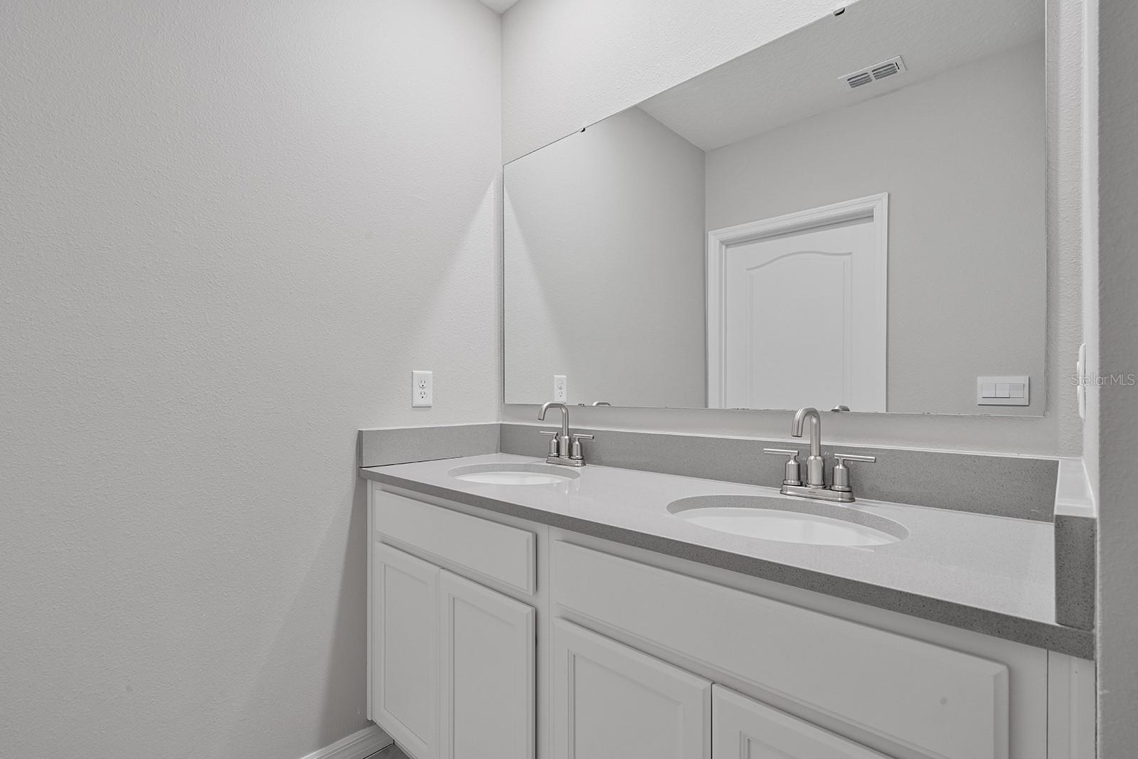 Image 24 of 29 For 1328 Calmito Lane