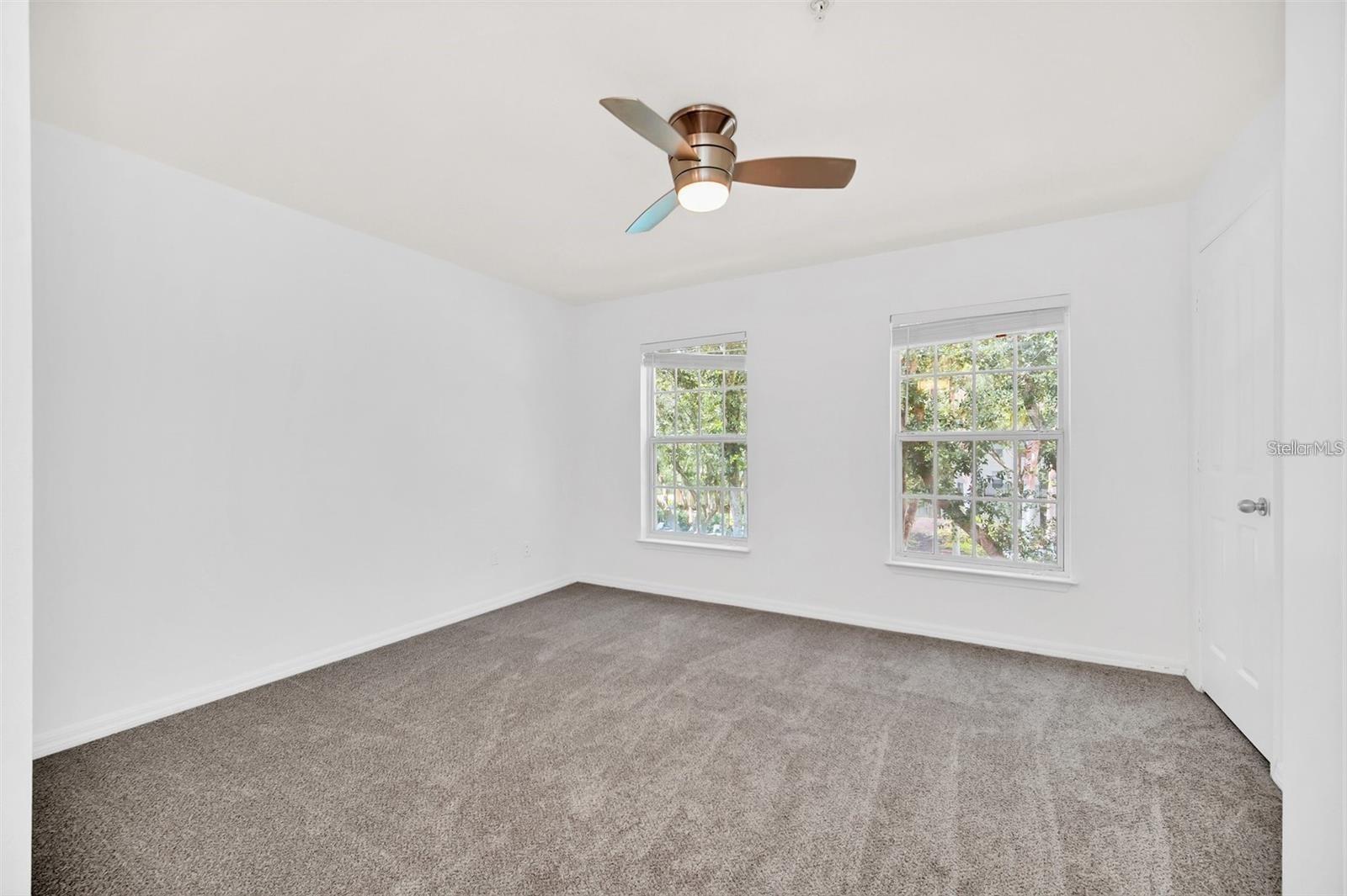 Image 15 of 31 For 1007 Siena Park Boulevard E