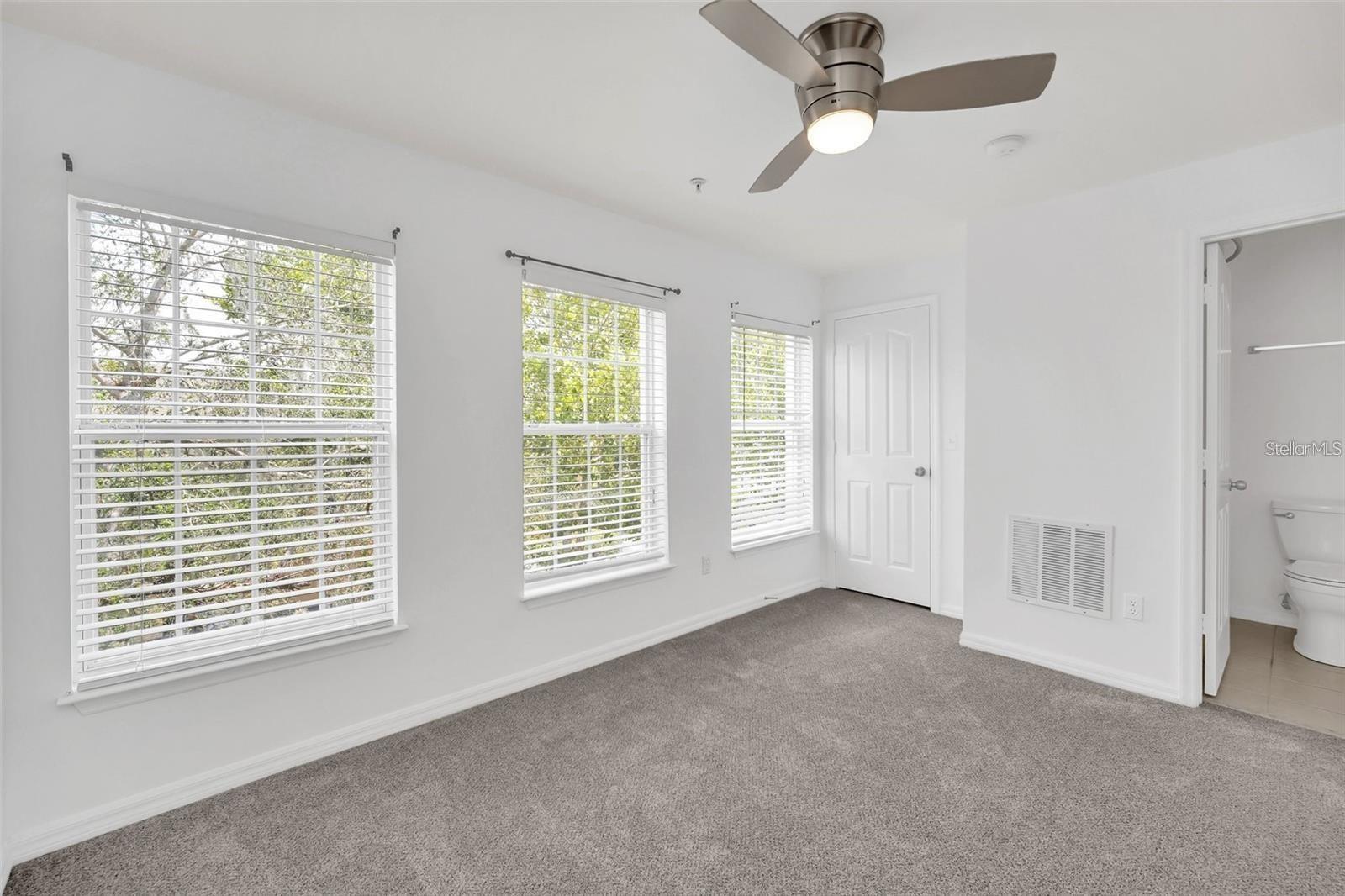 Image 18 of 31 For 1007 Siena Park Boulevard E