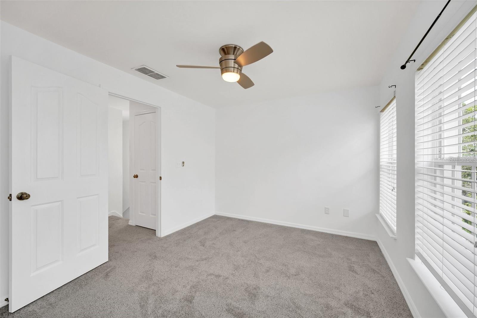 Image 19 of 31 For 1007 Siena Park Boulevard E