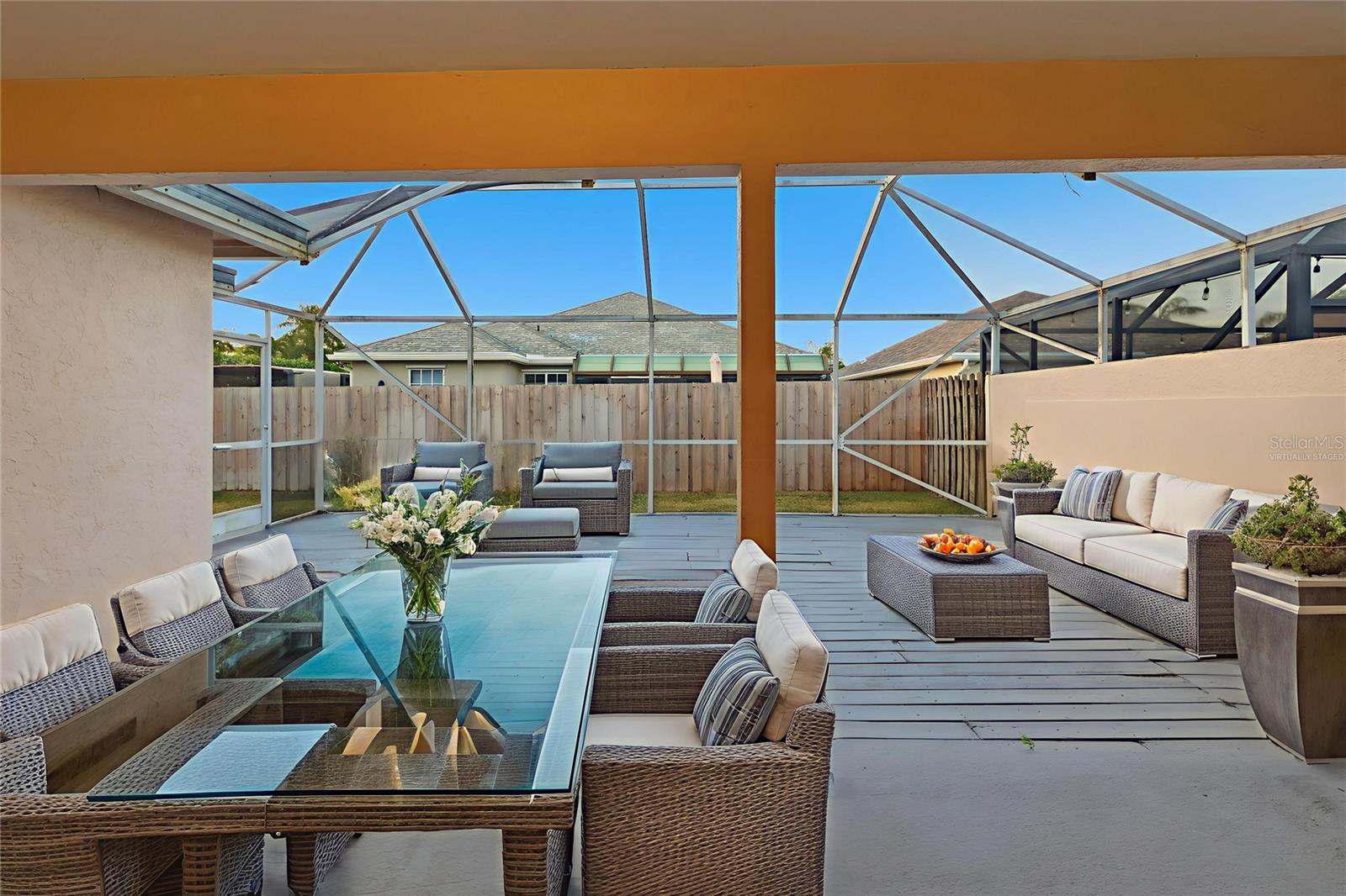 Image 10 of 39 For 13297 Emerald View Court