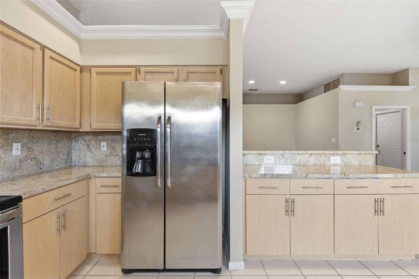 Image 14 of 39 For 13297 Emerald View Court