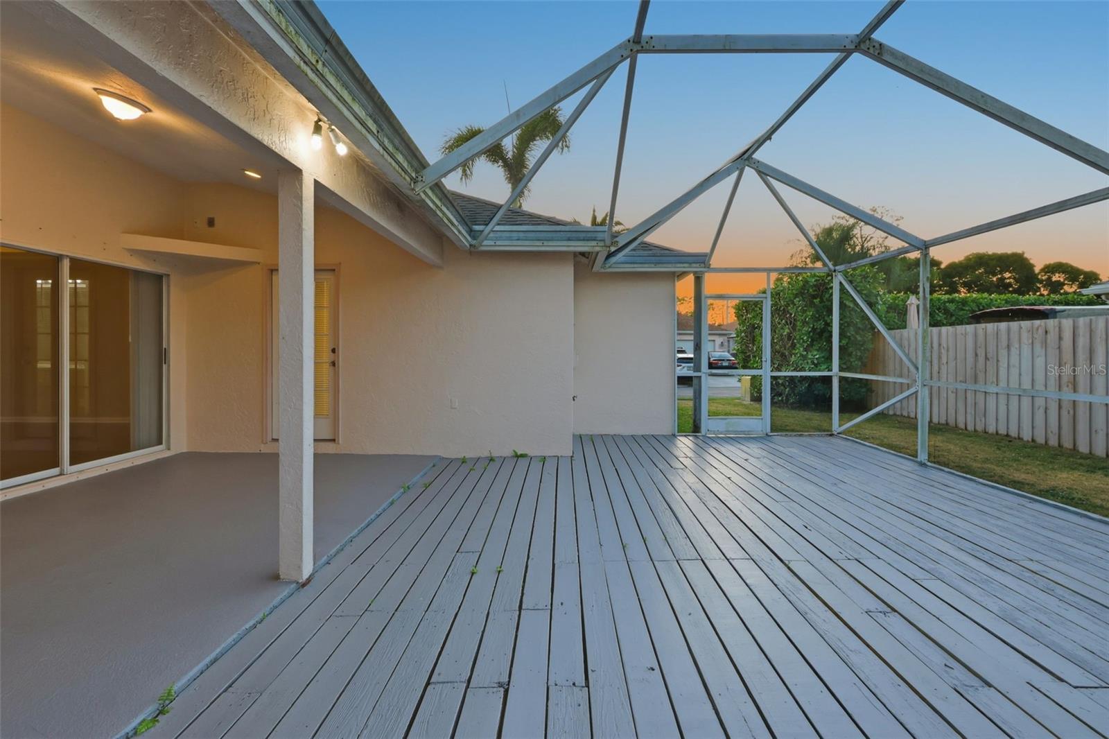 Image 35 of 39 For 13297 Emerald View Court