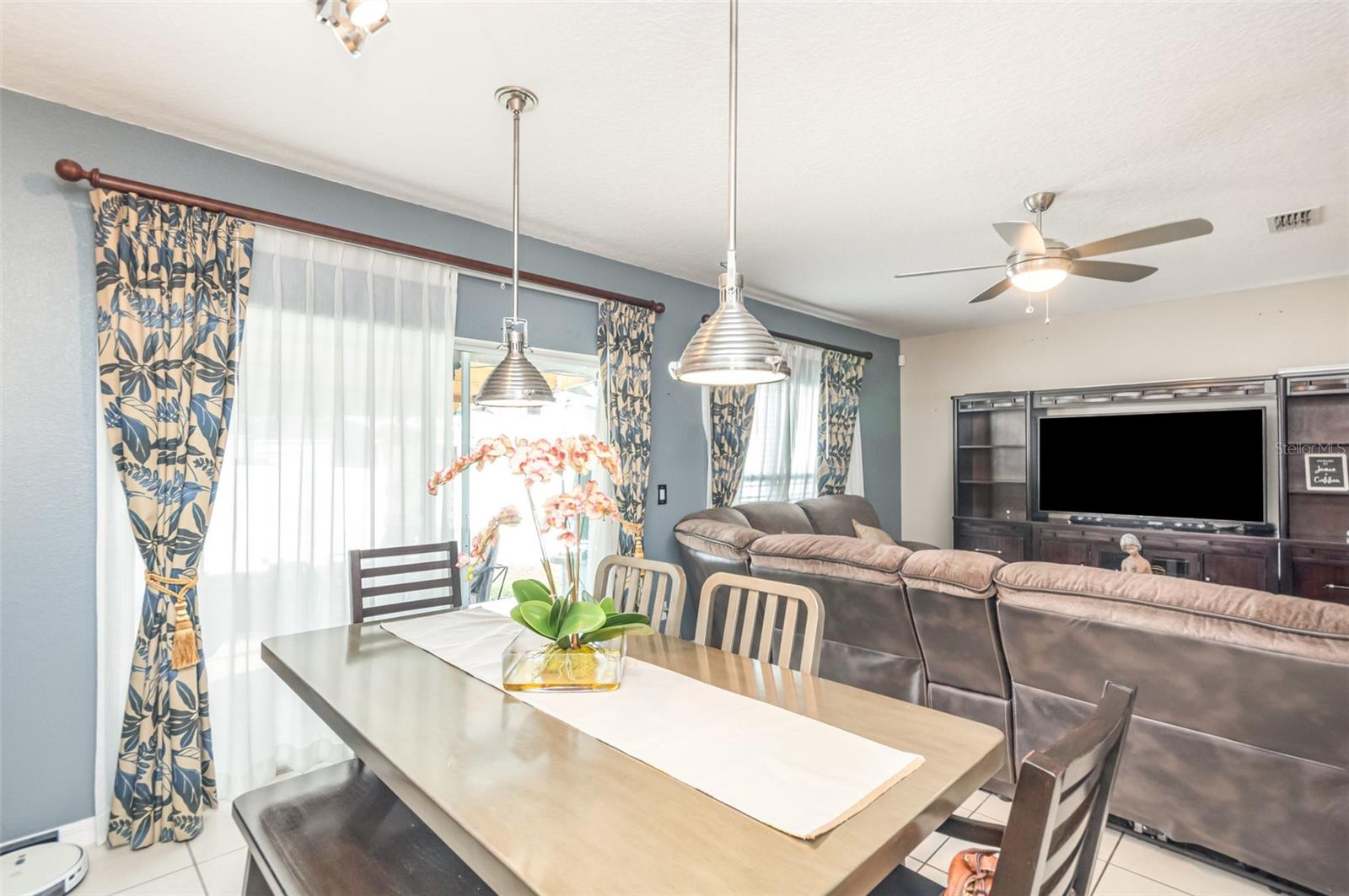 Image 7 of 28 For 3551 Saxony Lane