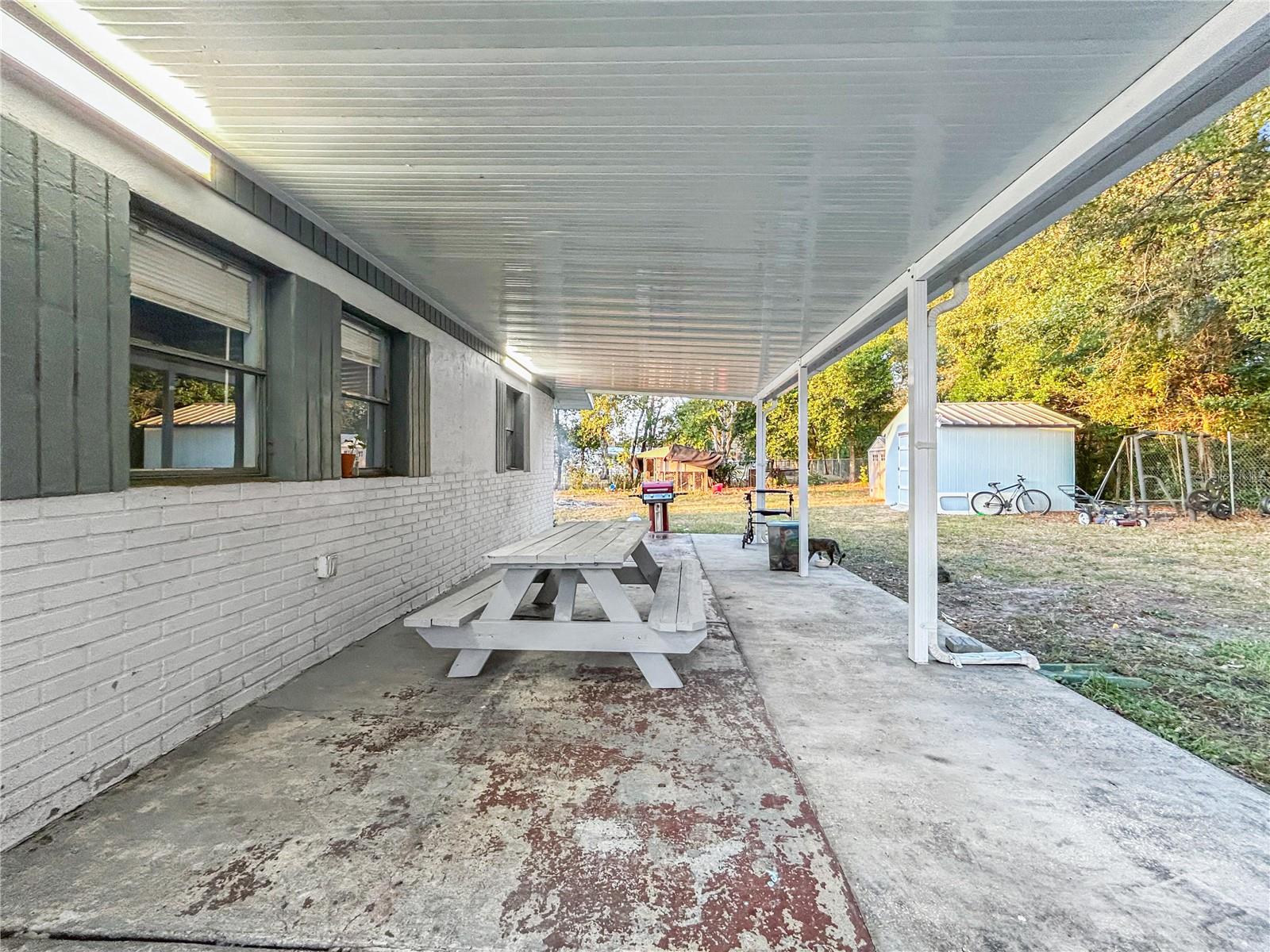 Image 16 of 19 For 17447 Bathurst Avenue