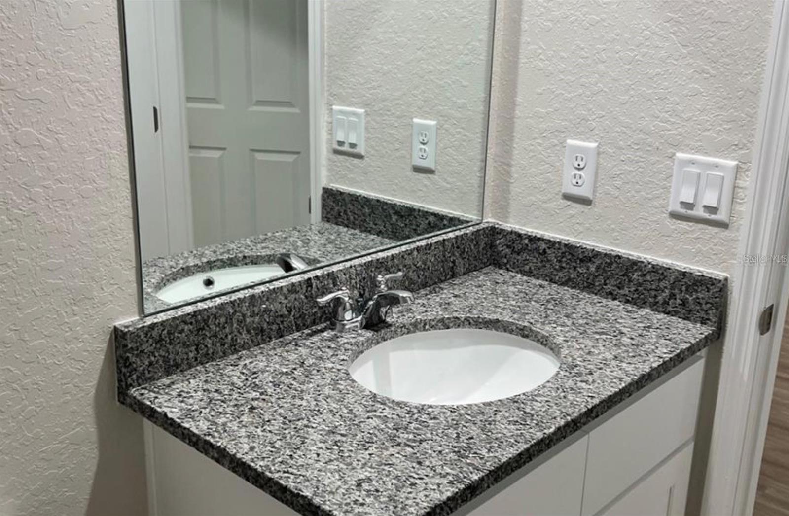 Image 10 of 15 For 34 Locust Run 1