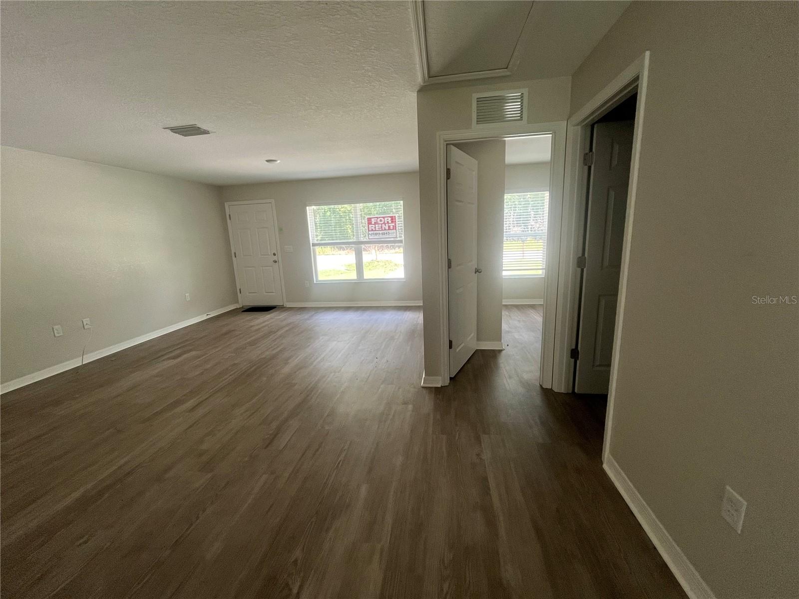 Image 12 of 15 For 34 Locust Run 1