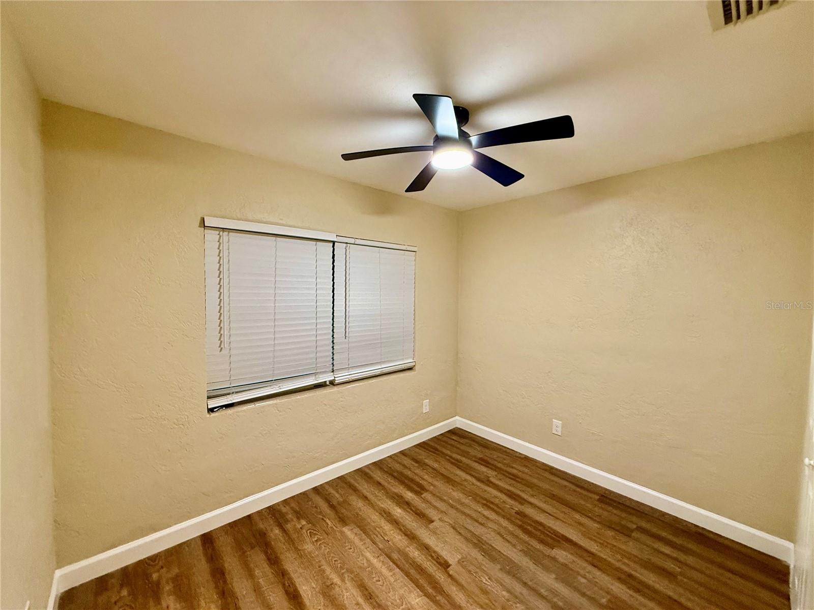 Image 13 of 44 For 1804 Mellonville Avenue