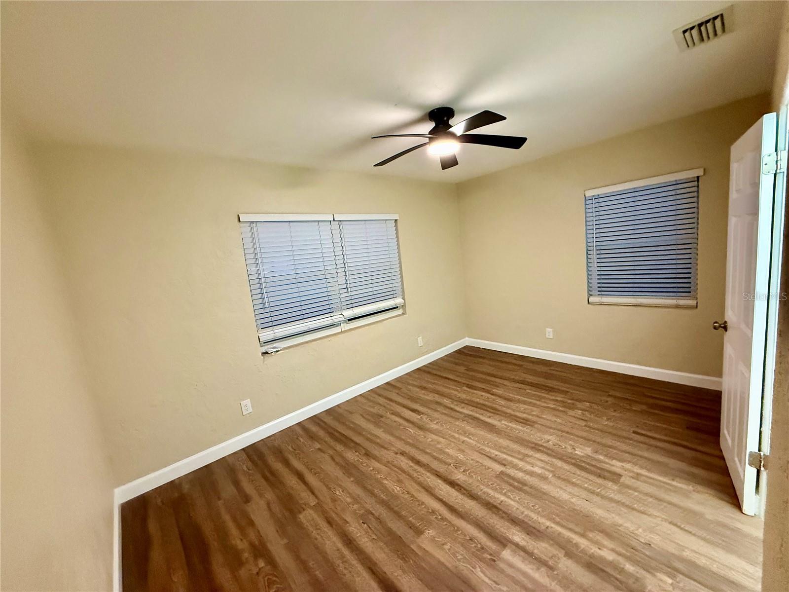 Image 19 of 44 For 1804 Mellonville Avenue