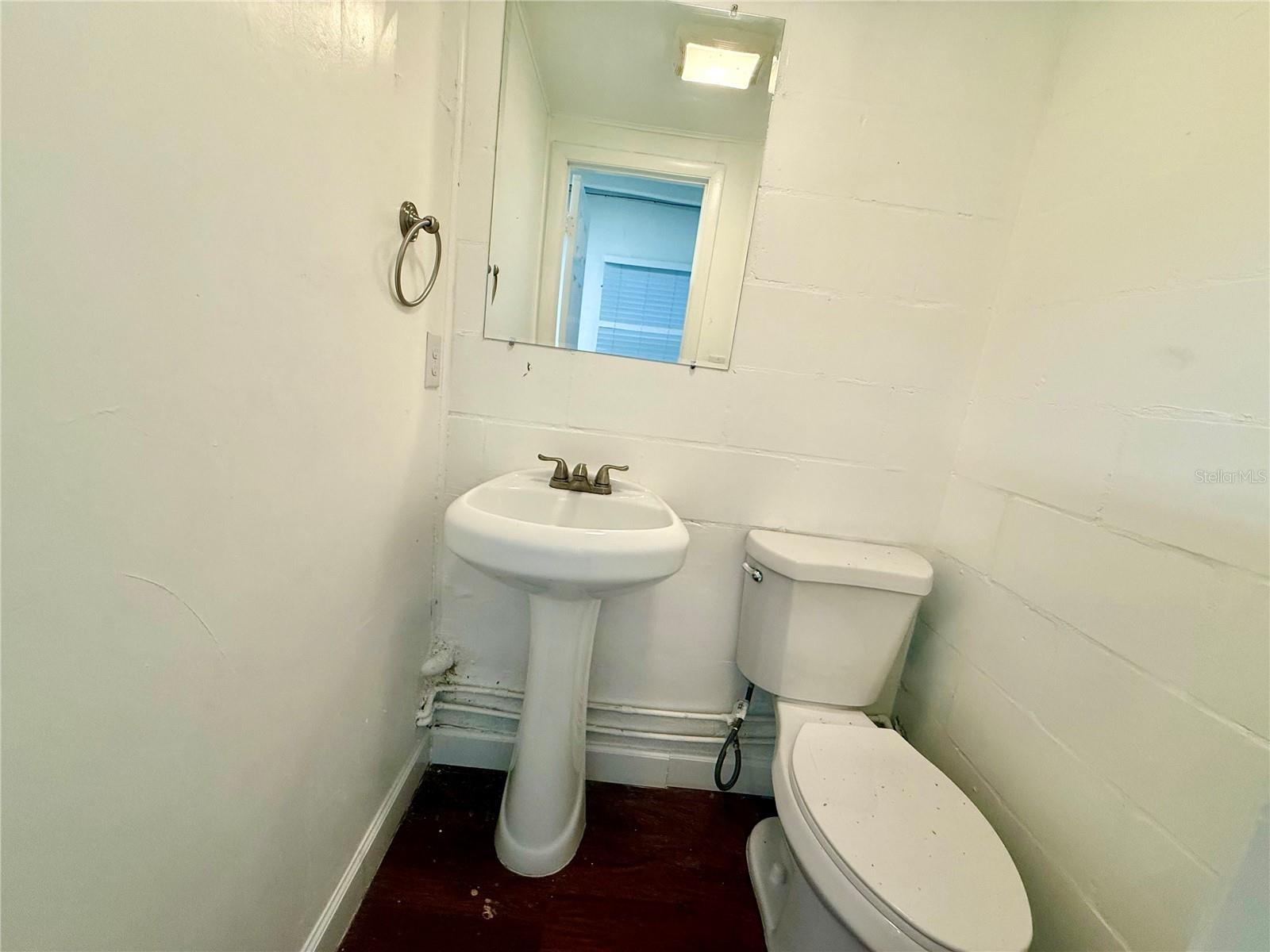 Image 32 of 44 For 1804 Mellonville Avenue